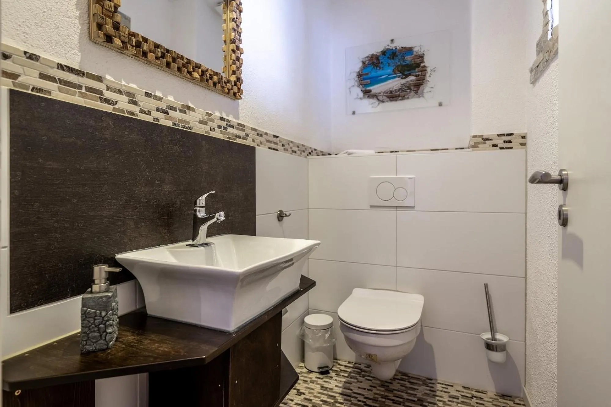 Toilet in Hotel Ochsen