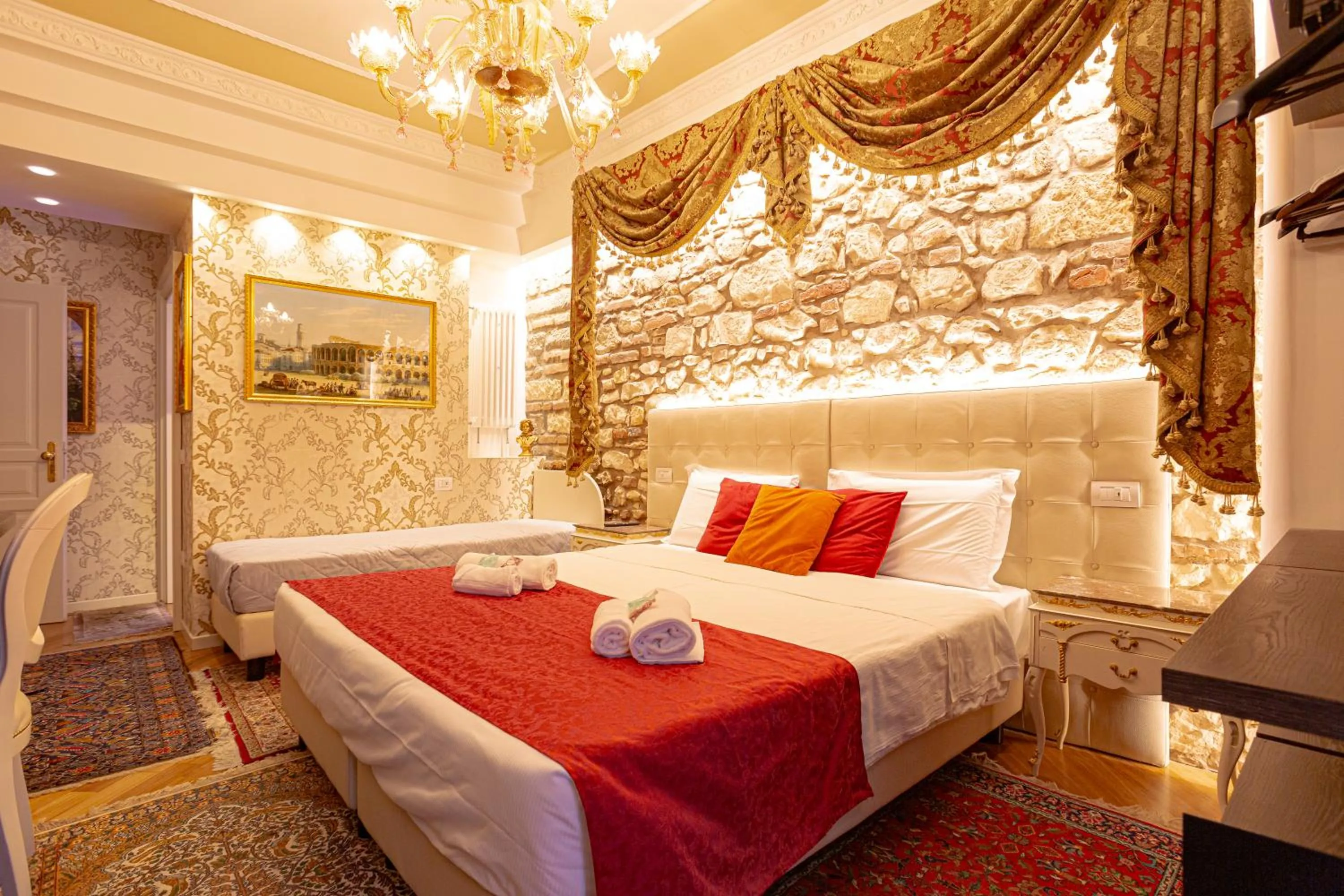 Luxury Triple Room in Giardini dell'Arena Relais