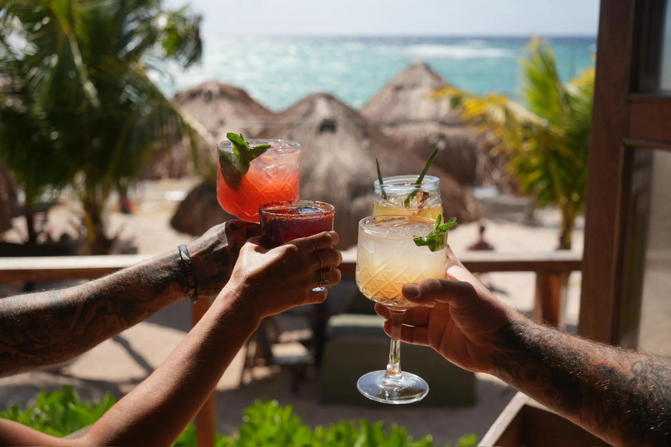 Restaurant/places to eat in Paamul Hotel