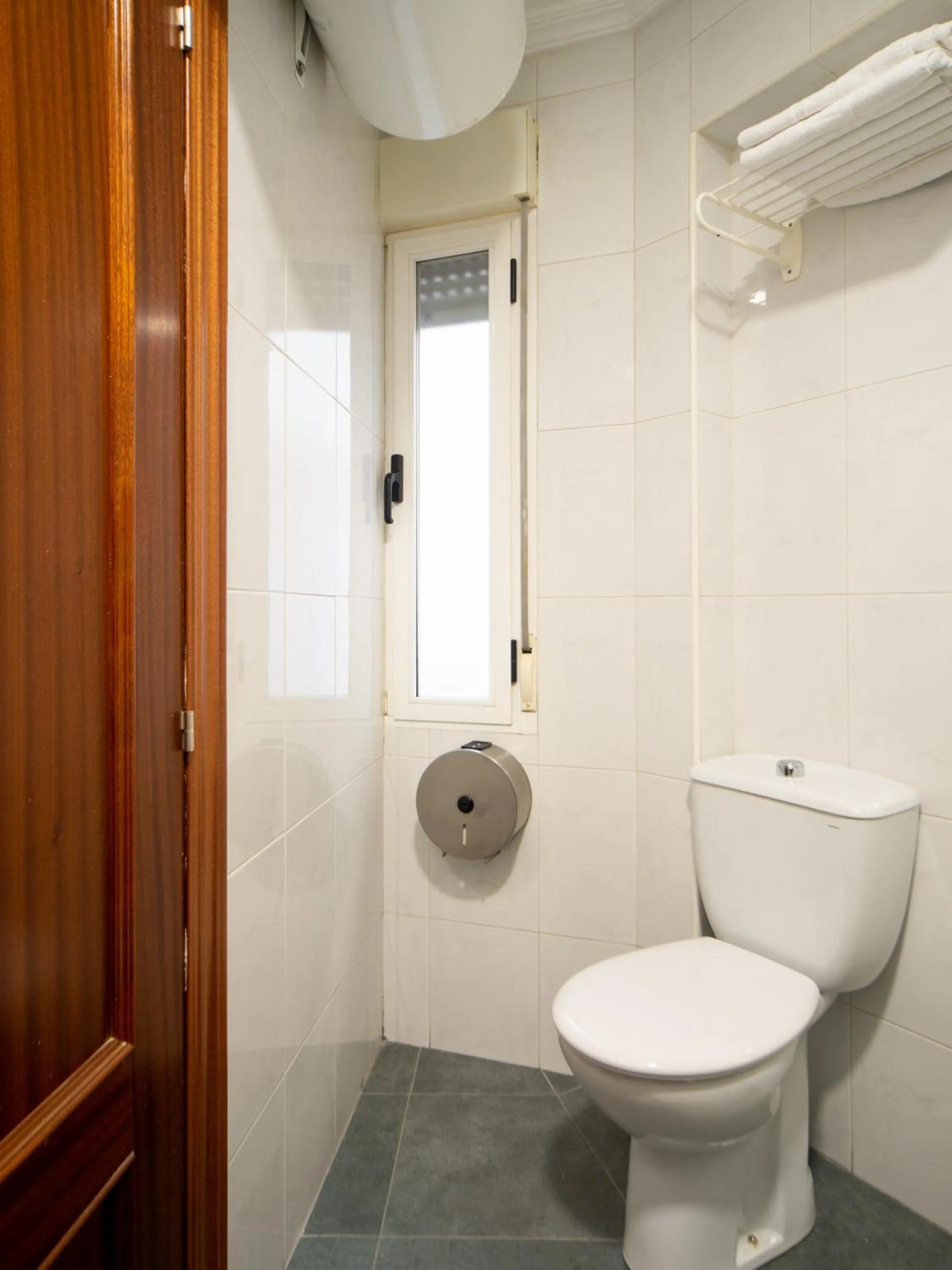 Bathroom in Hostal Uría