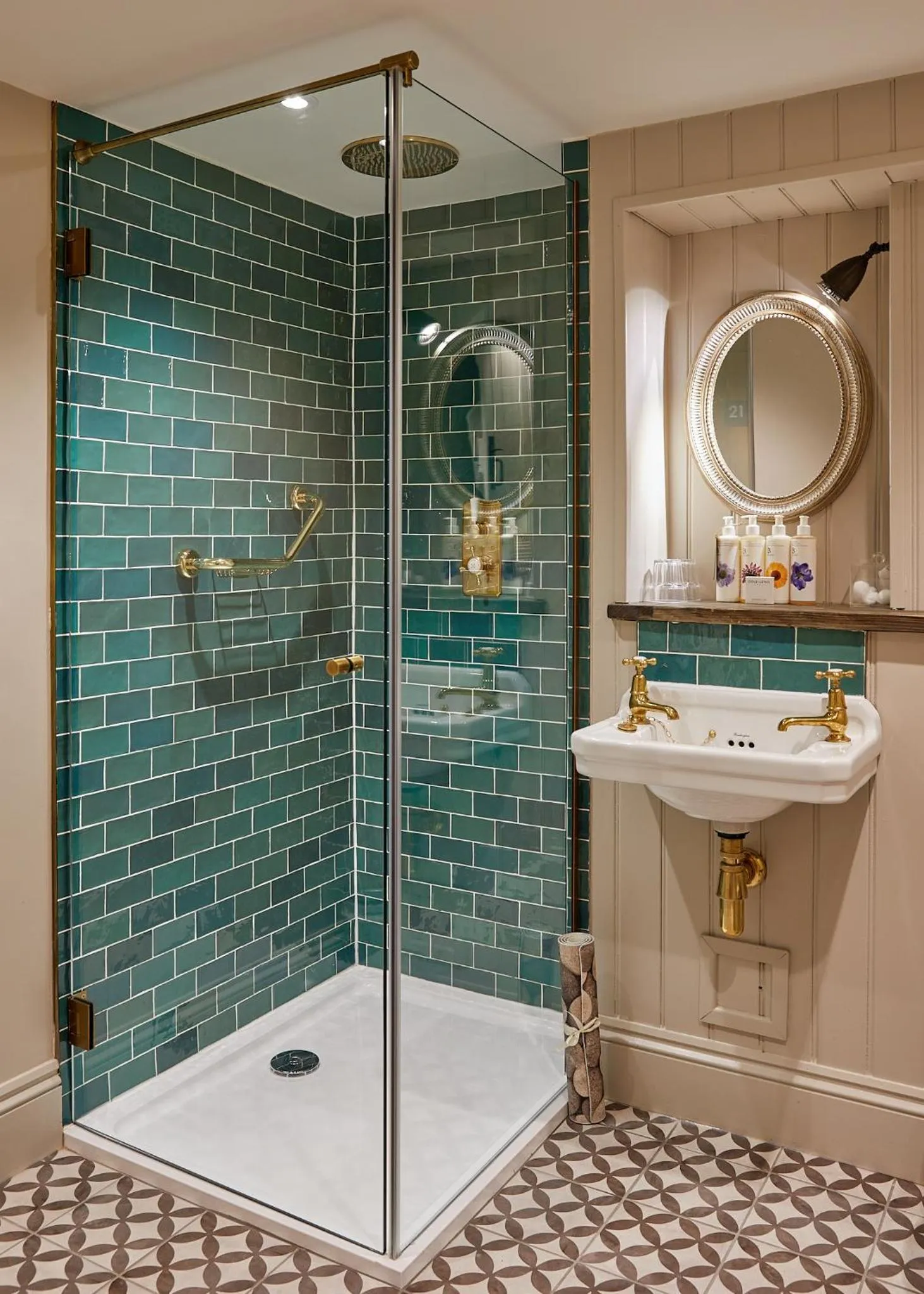 Bathroom in Tudor Farmhouse Hotel