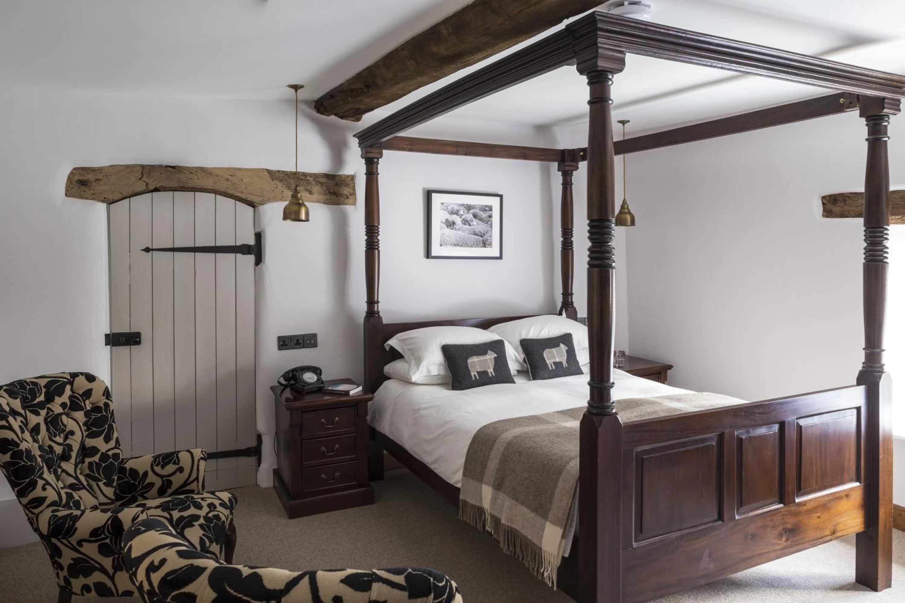 Photo of the whole room, Bed in Tudor Farmhouse Hotel