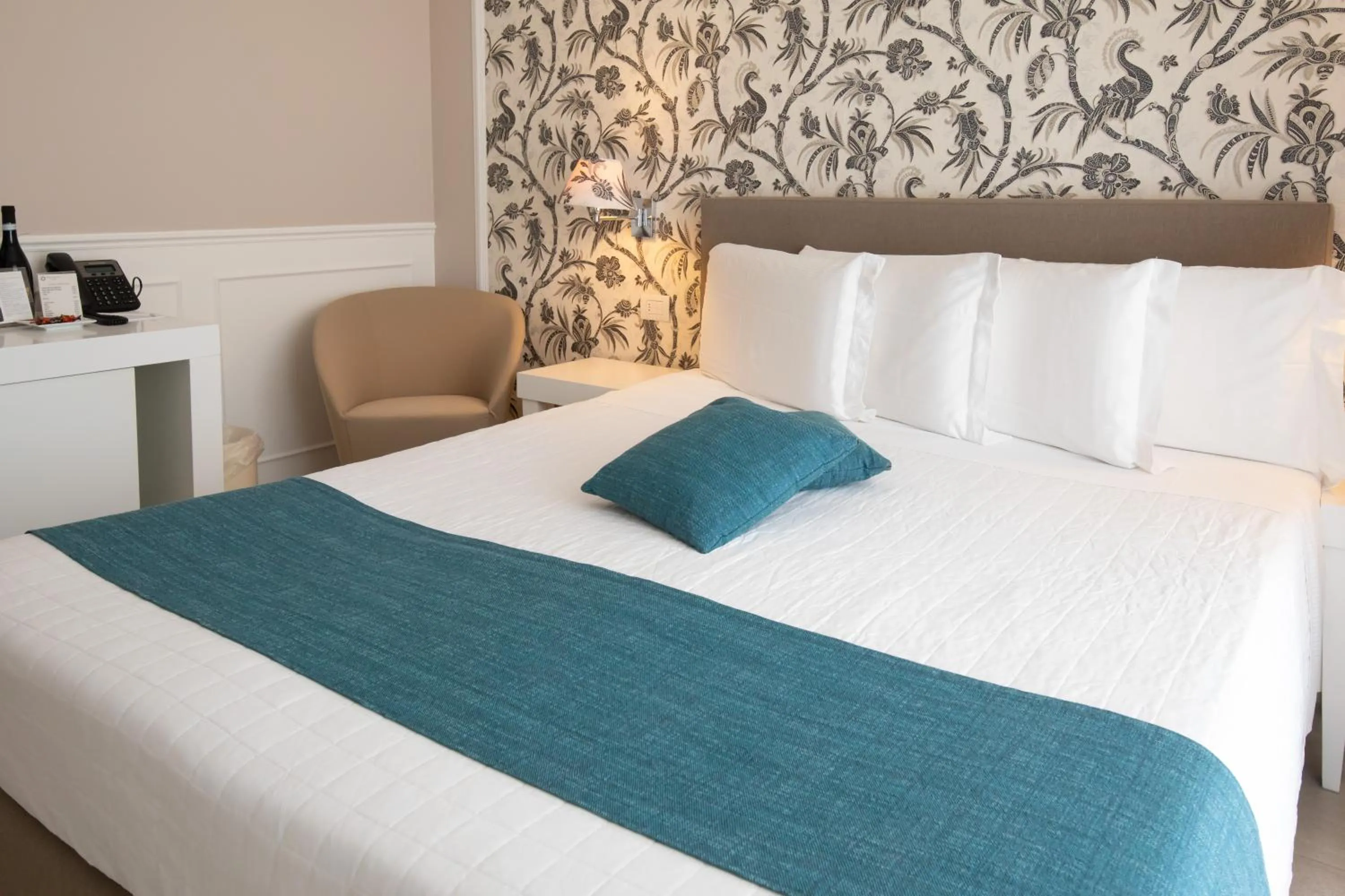 Bedroom, Bed in Bianco Riccio Suite Hotel