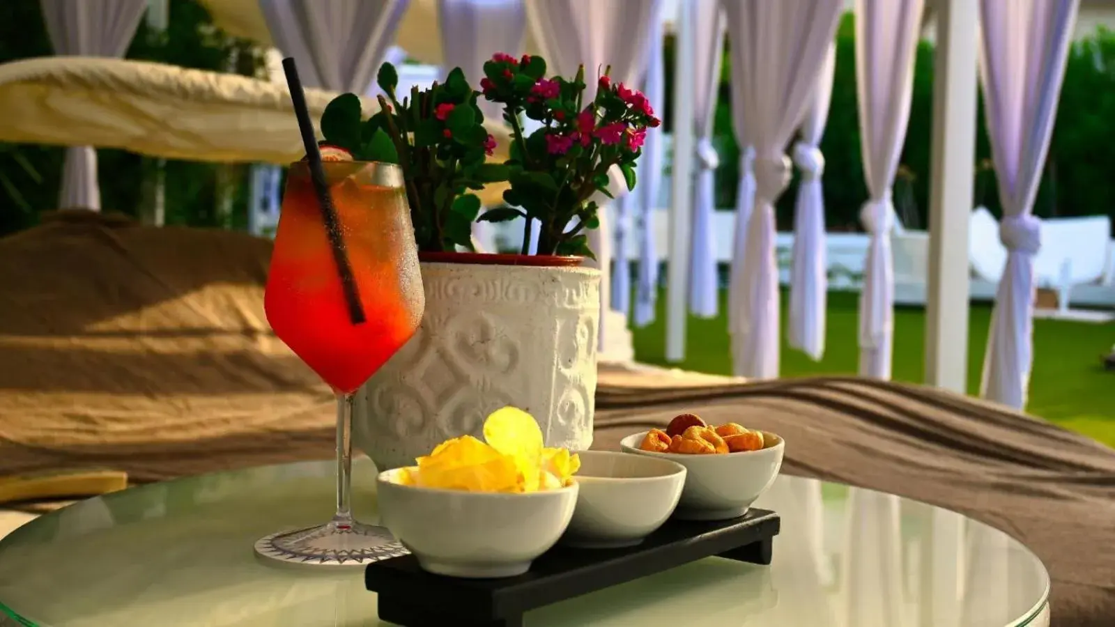 Food and drinks in Bianco Riccio Suite Hotel Food and drinks in Bianco Riccio Suite Hotel