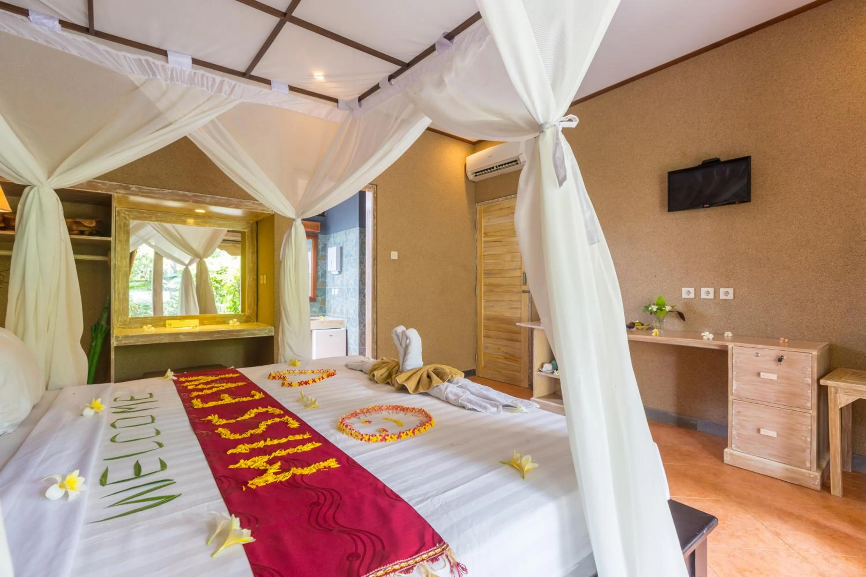 TV and multimedia, Bed in Kubuku Eco Dive Lodge and Yoga