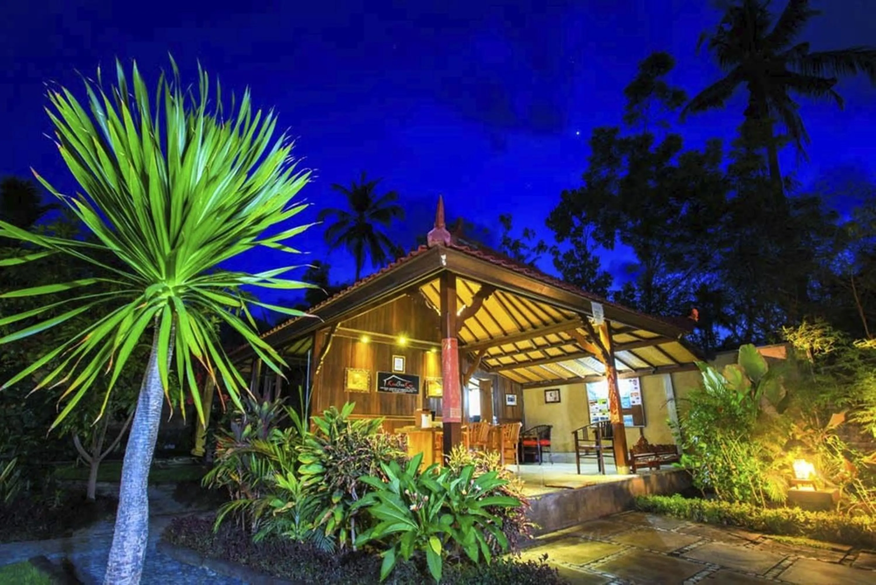 Lobby or reception in Kubuku Eco Dive Lodge and Yoga