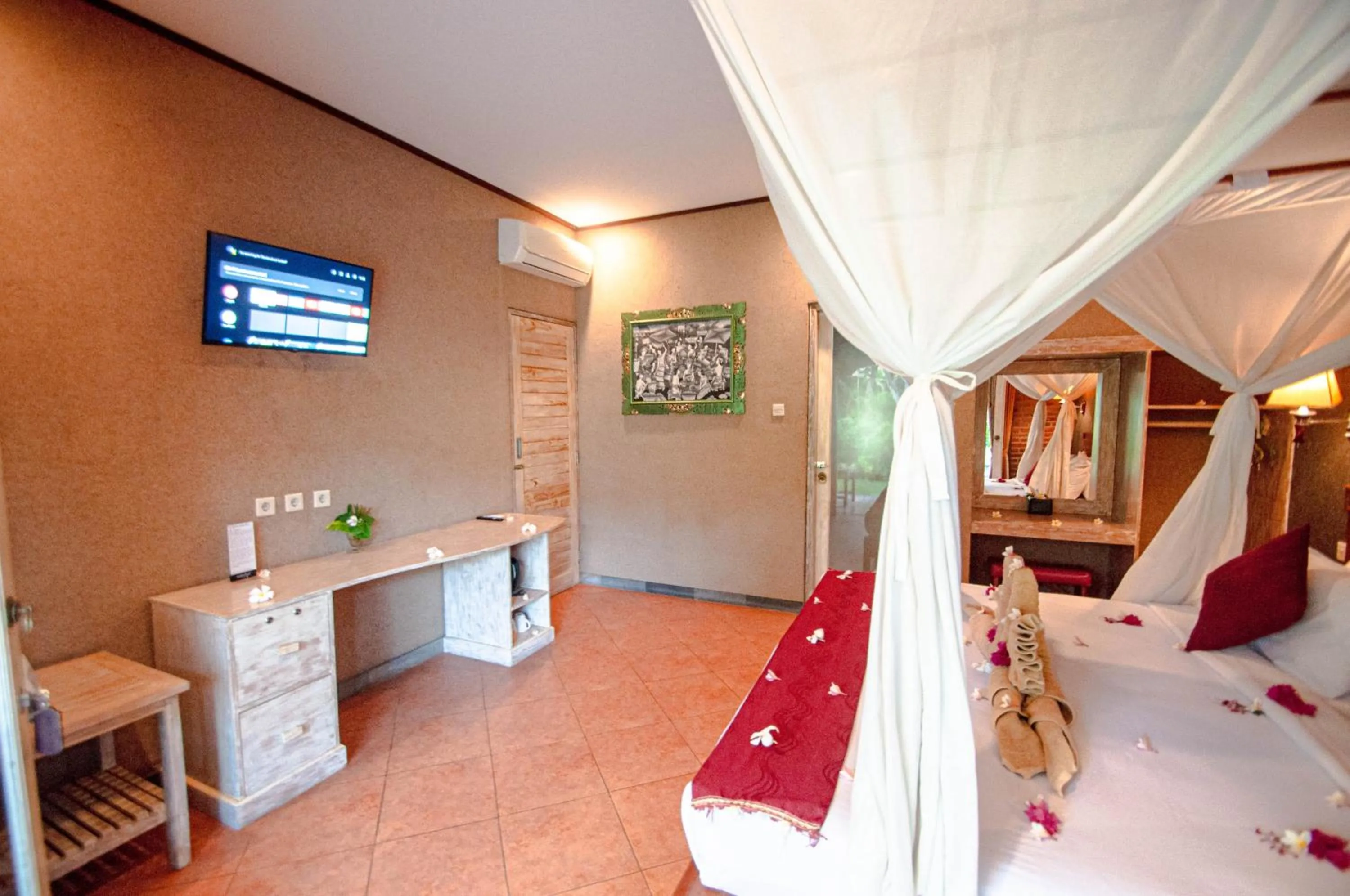 TV and multimedia, Bed in Kubuku Eco Dive Lodge and Yoga