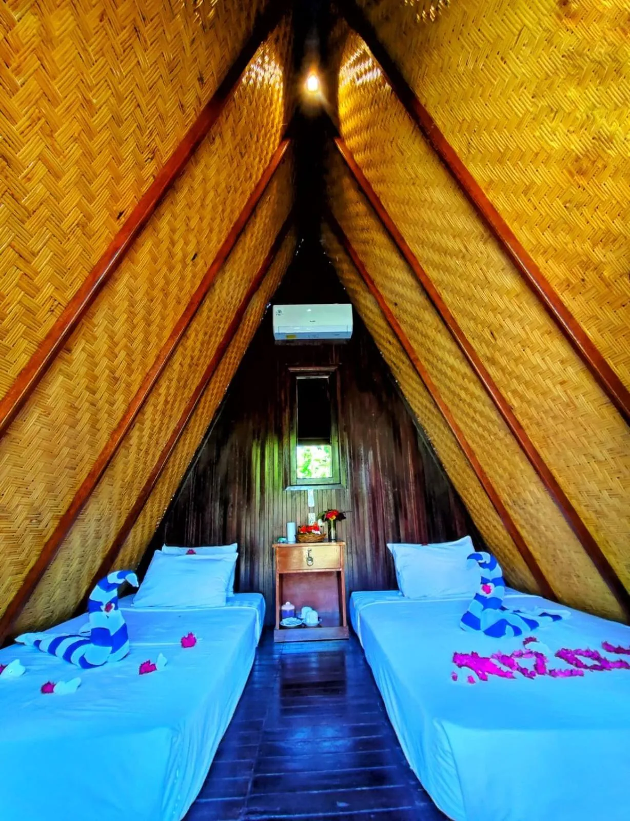 Bedroom, Bed in Kubuku Eco Dive Lodge and Yoga