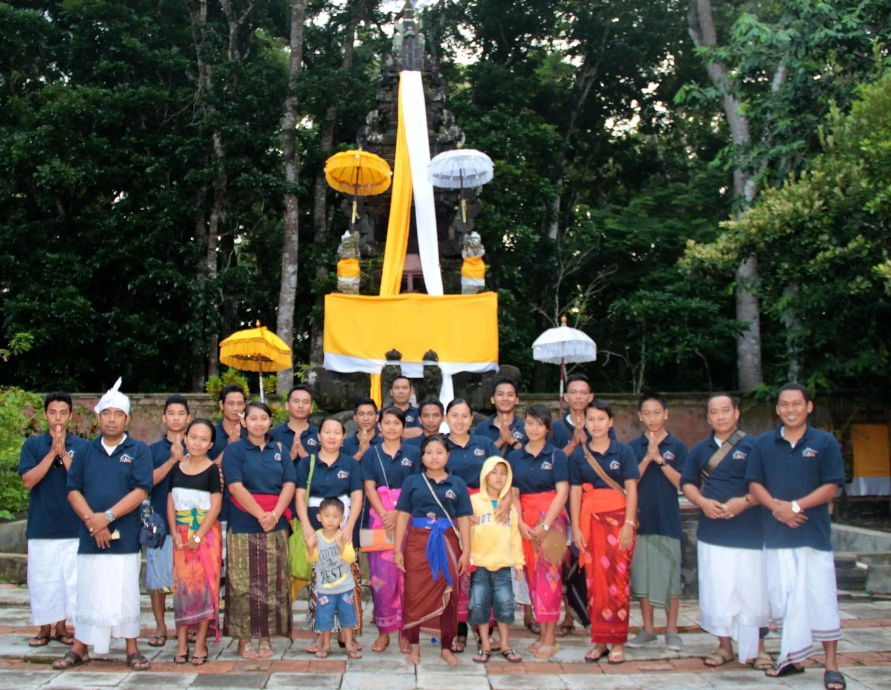 Staff in Kubuku Eco Dive Lodge and Yoga