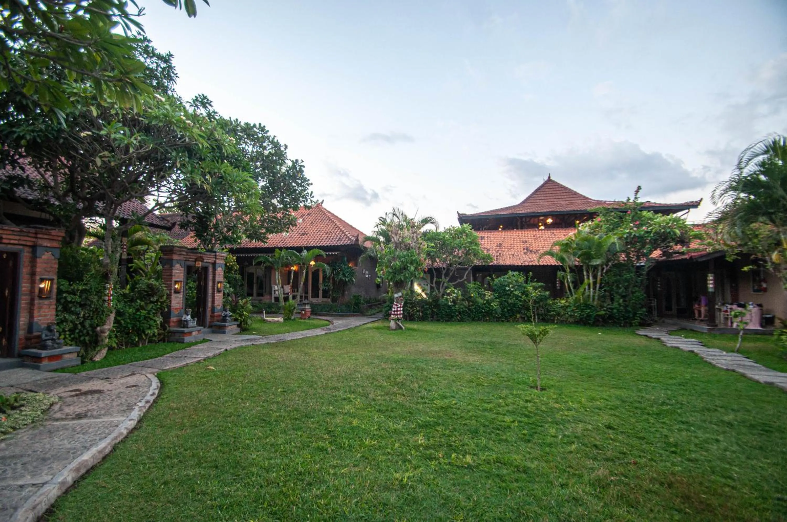 Garden in Kubuku Eco Dive Lodge and Yoga