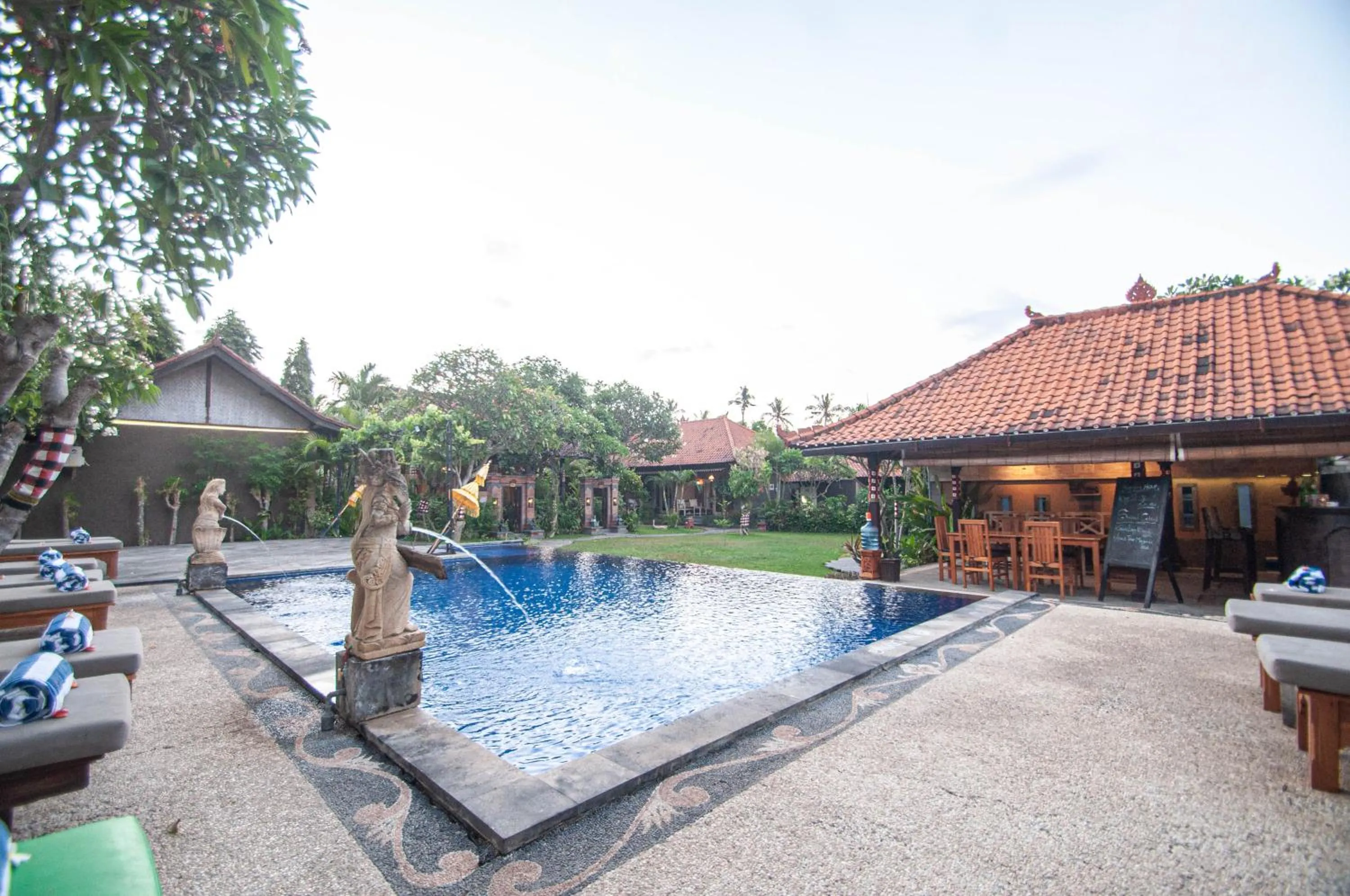Garden view in Kubuku Eco Dive Lodge and Yoga