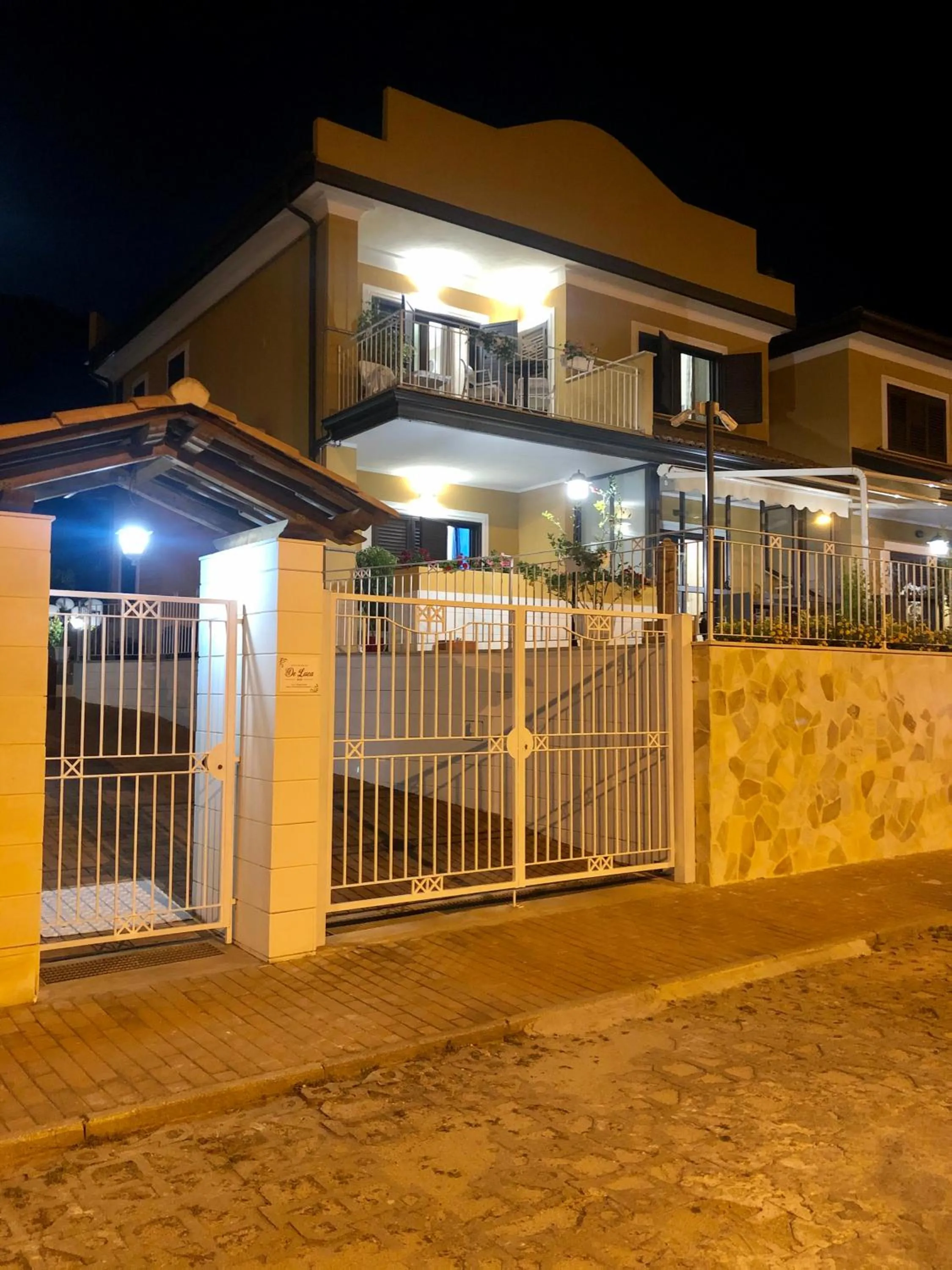 Property building in Residenza De luca B&B