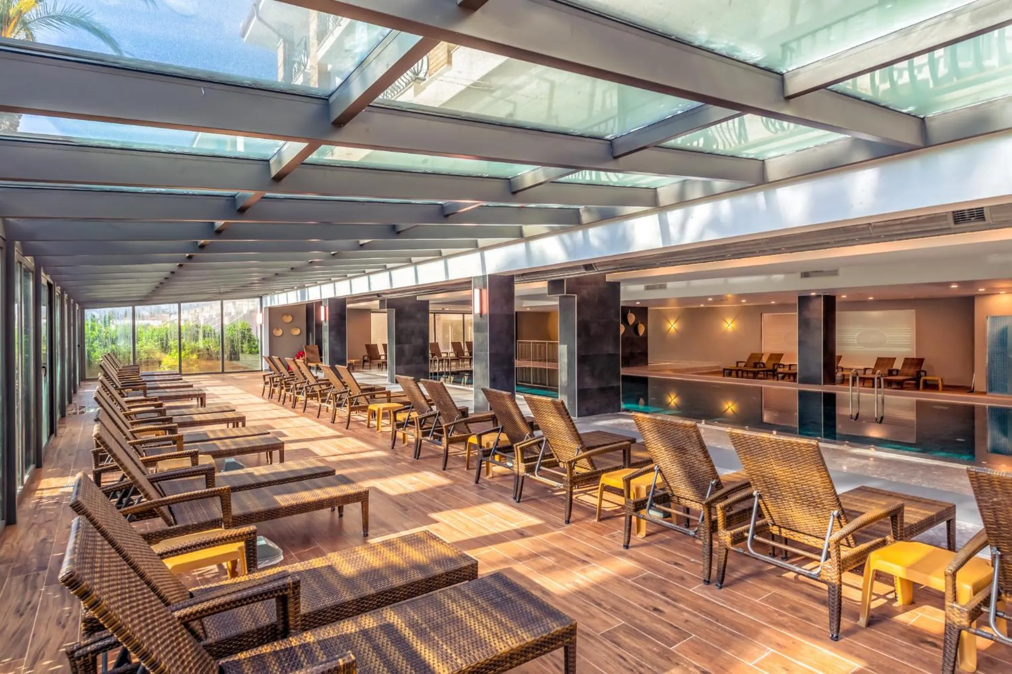 Swimming pool in Belek Beach Resort Hotel