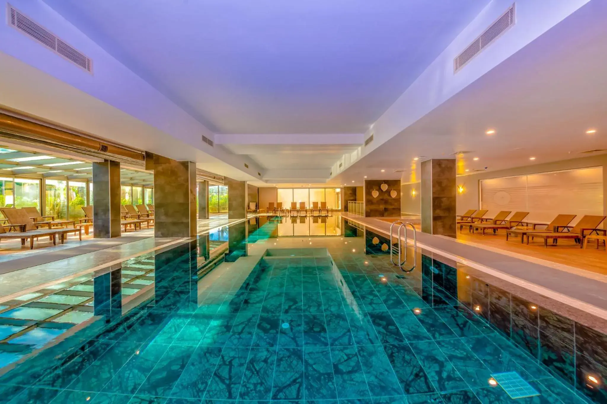 Swimming pool in Belek Beach Resort Hotel Swimming pool in Belek Beach Resort Hotel