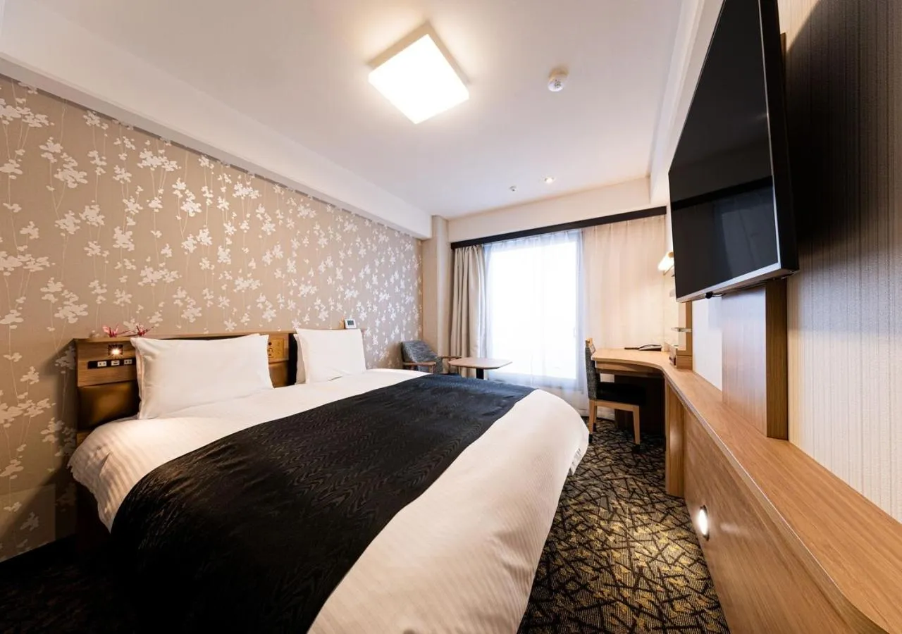 Photo of the whole room, Bed in APA Hotel Kyoto Gion Excellent