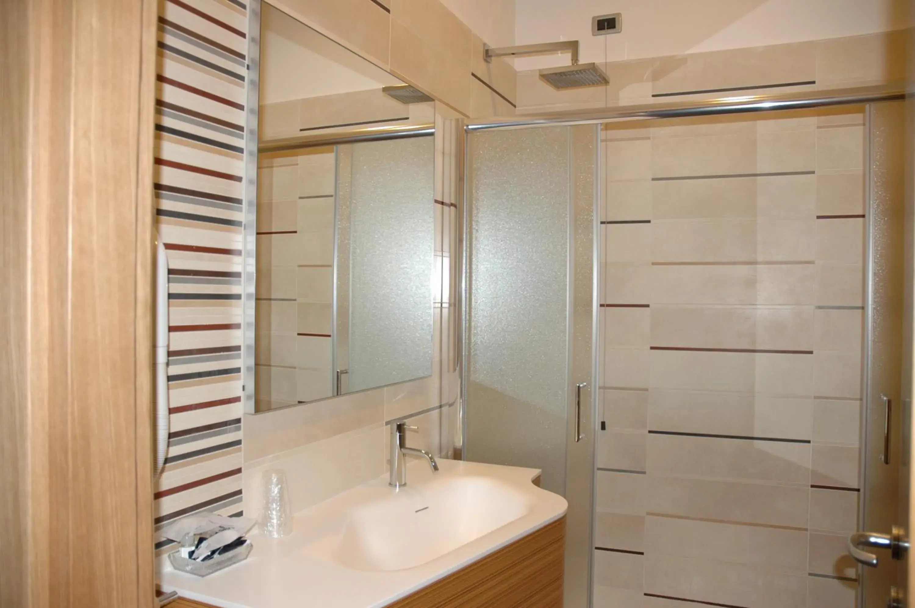 Comfort Triple Room in Hotel Villa San Pietro Comfort Triple Room in Hotel Villa San Pietro