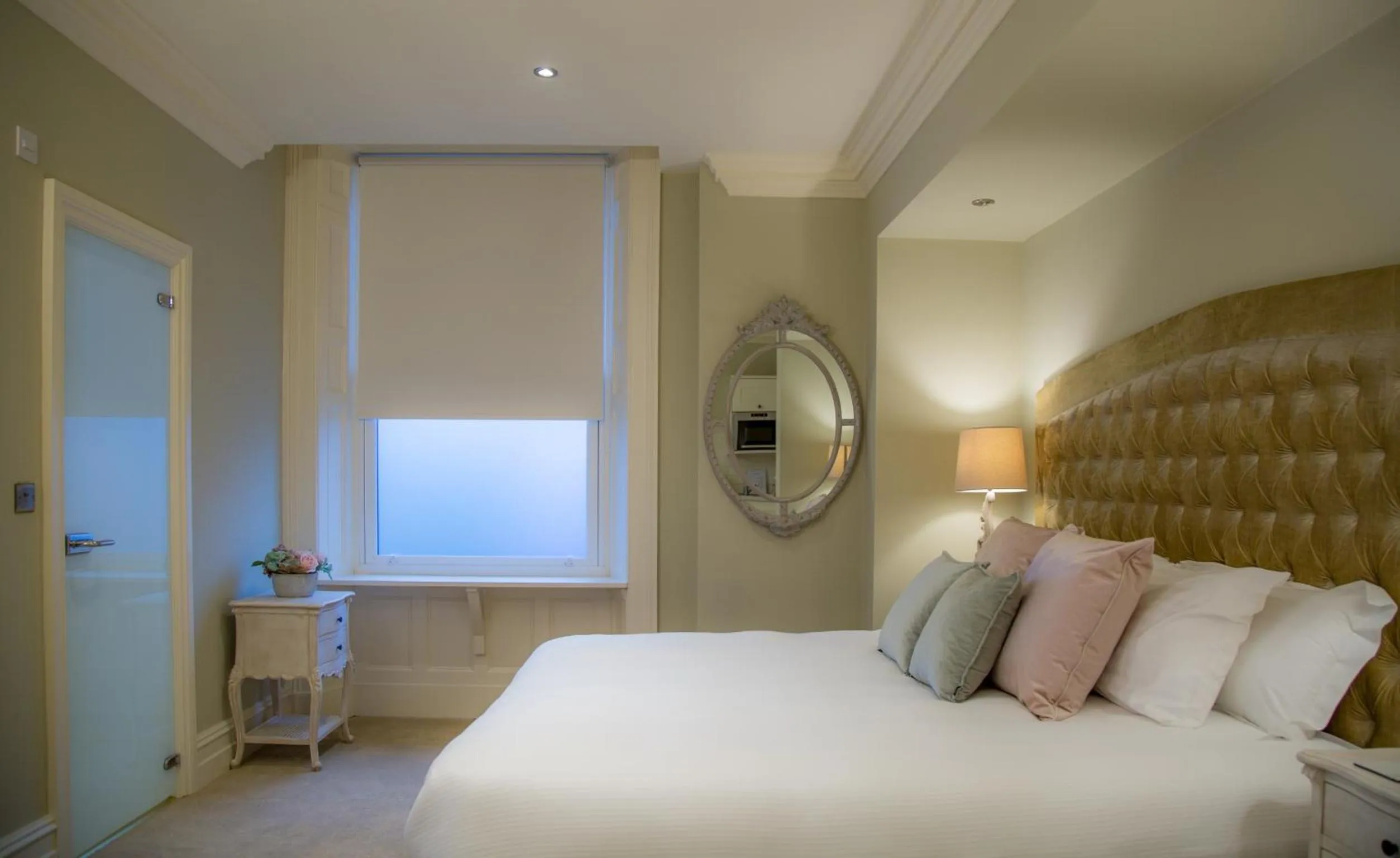 Bedroom, Bed in Winckley Stays