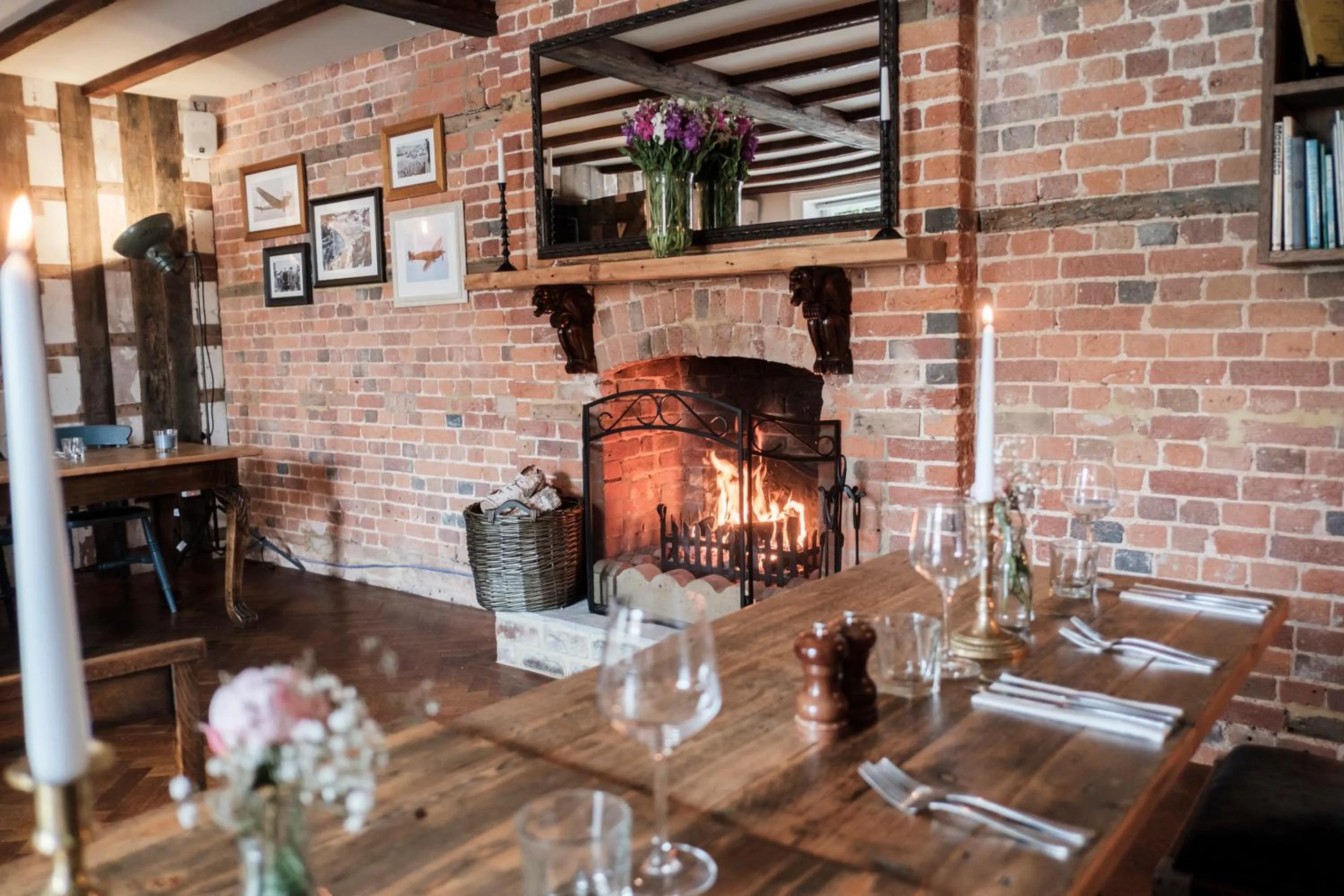 Restaurant/places to eat in Hinds Head