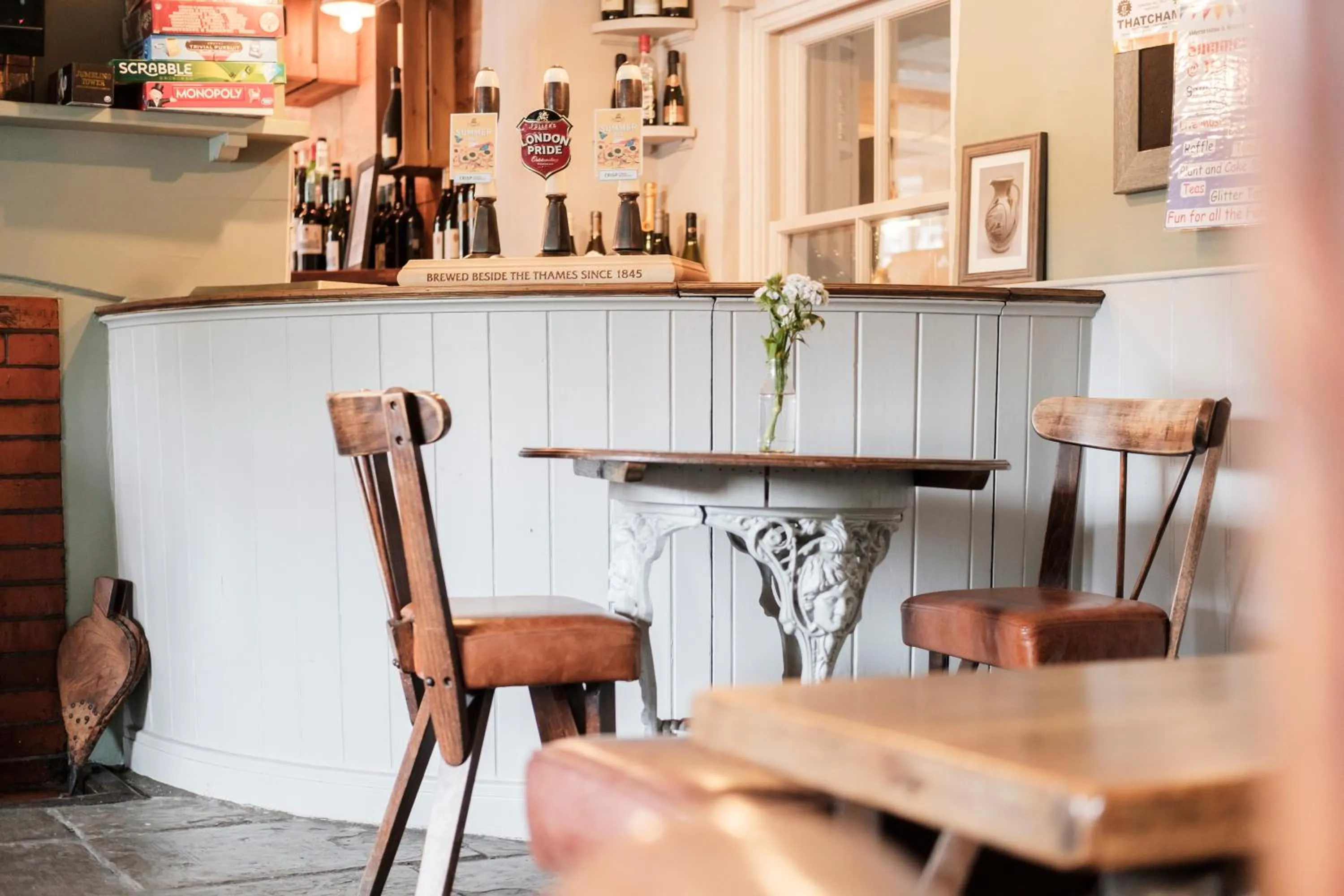 Lounge or bar in Hinds Head