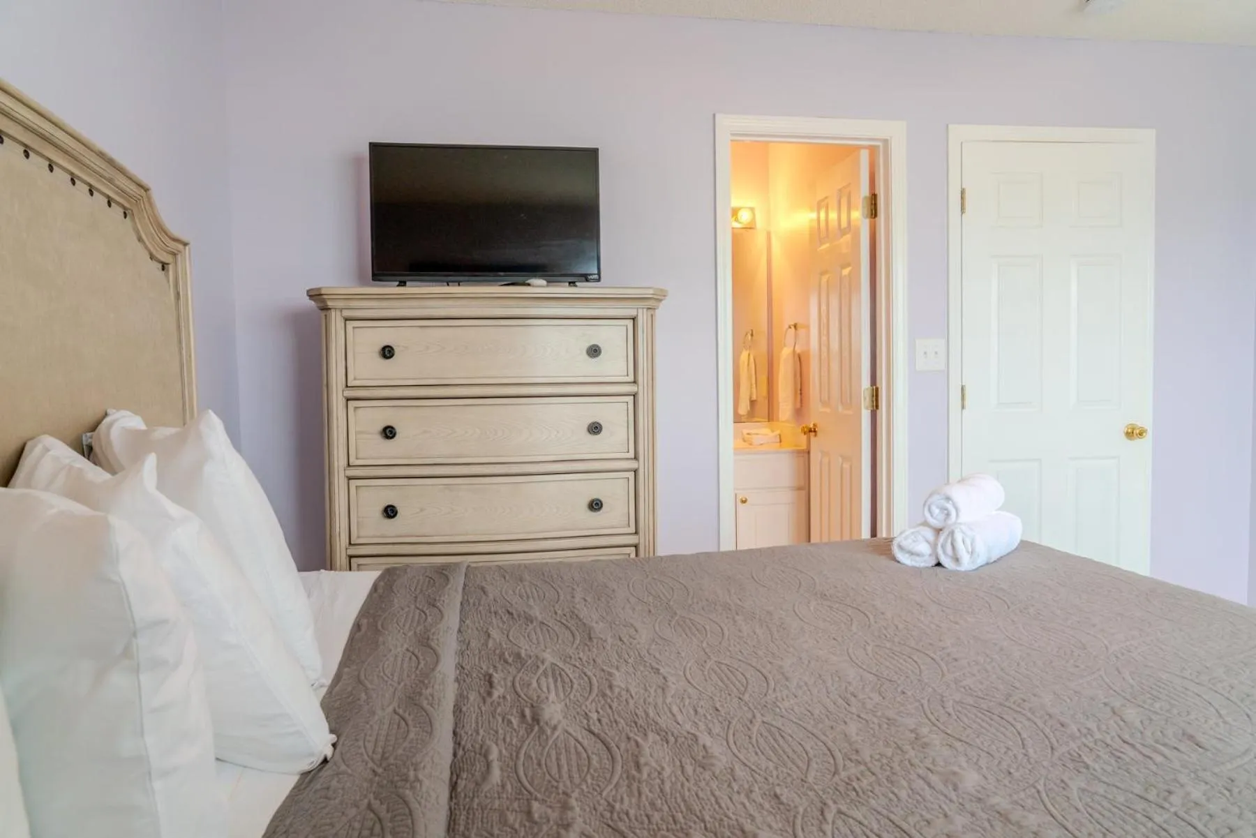 Bed in Sea Pond Villa Unit 3