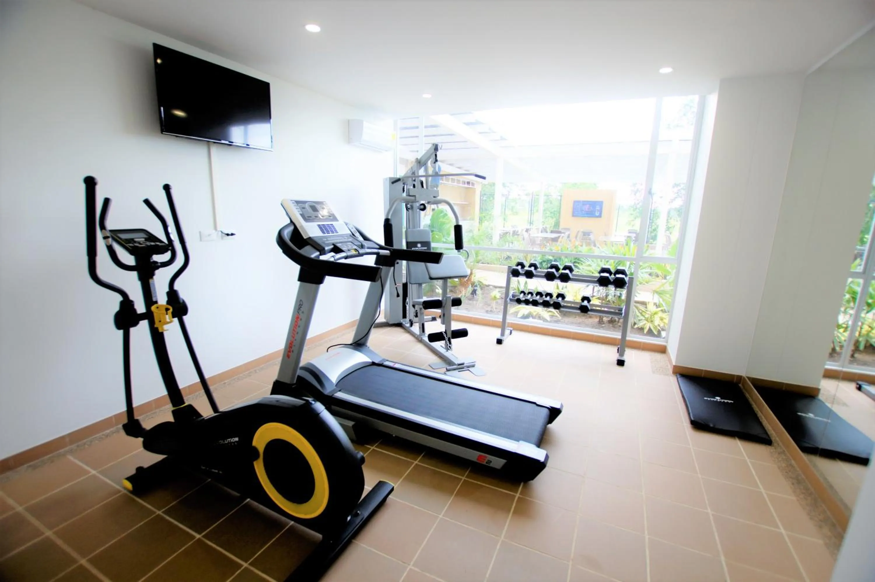 Fitness centre/facilities in Best Western Puerto Gaitan