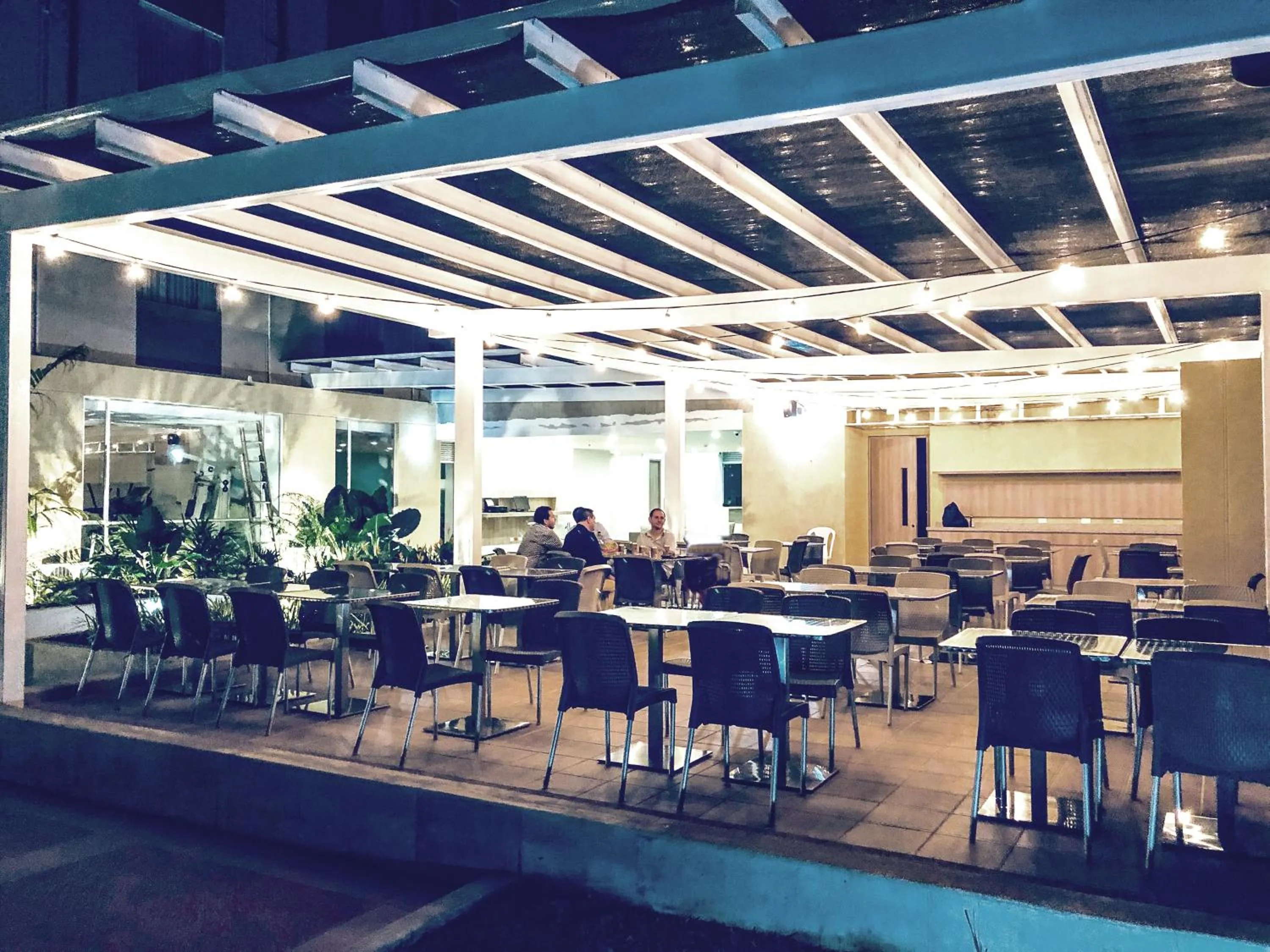 Restaurant/places to eat in Best Western Puerto Gaitan