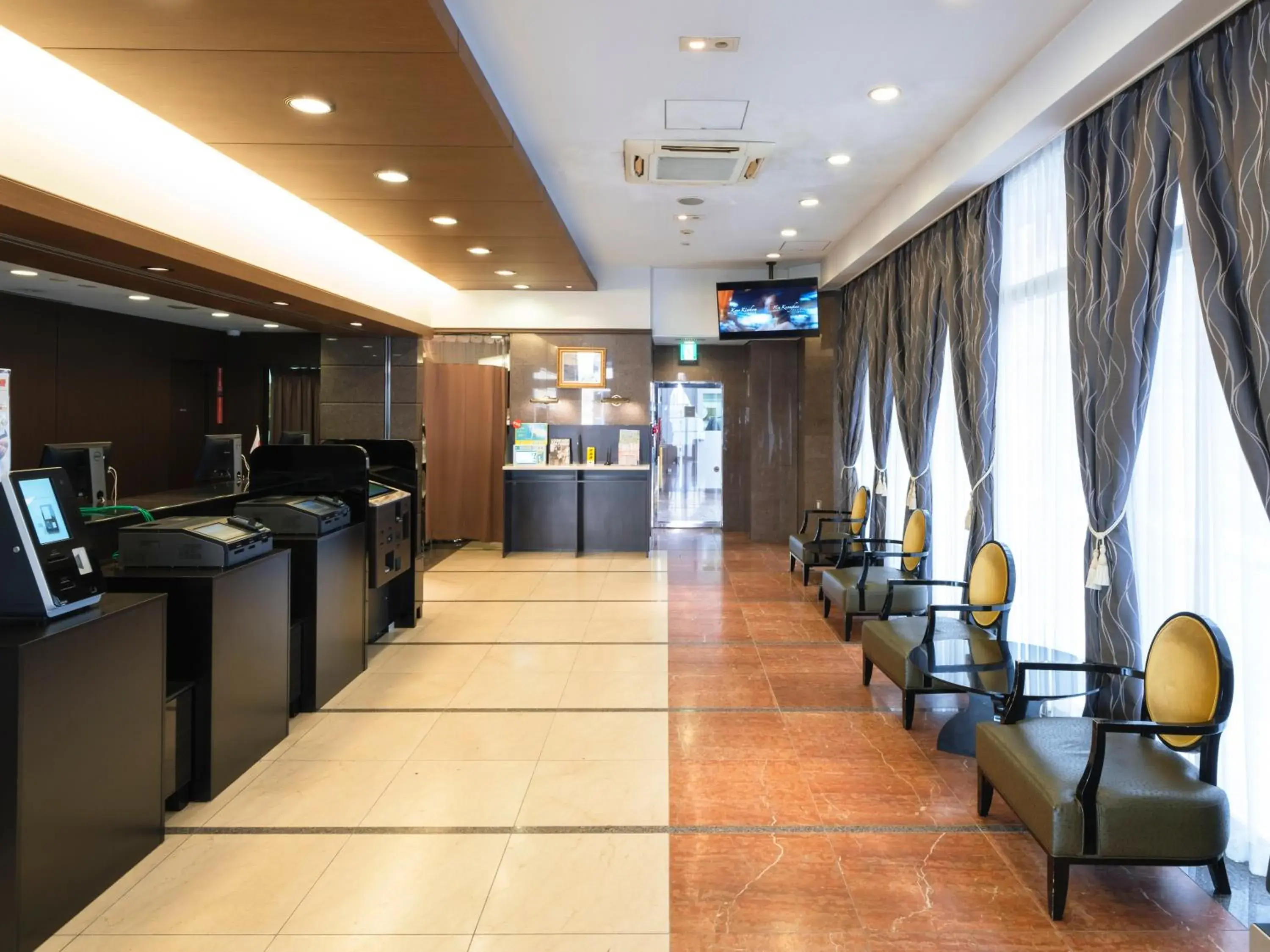 Lobby or reception in APA Hotel Yokohama Kannai Lobby or reception in APA Hotel Yokohama Kannai
