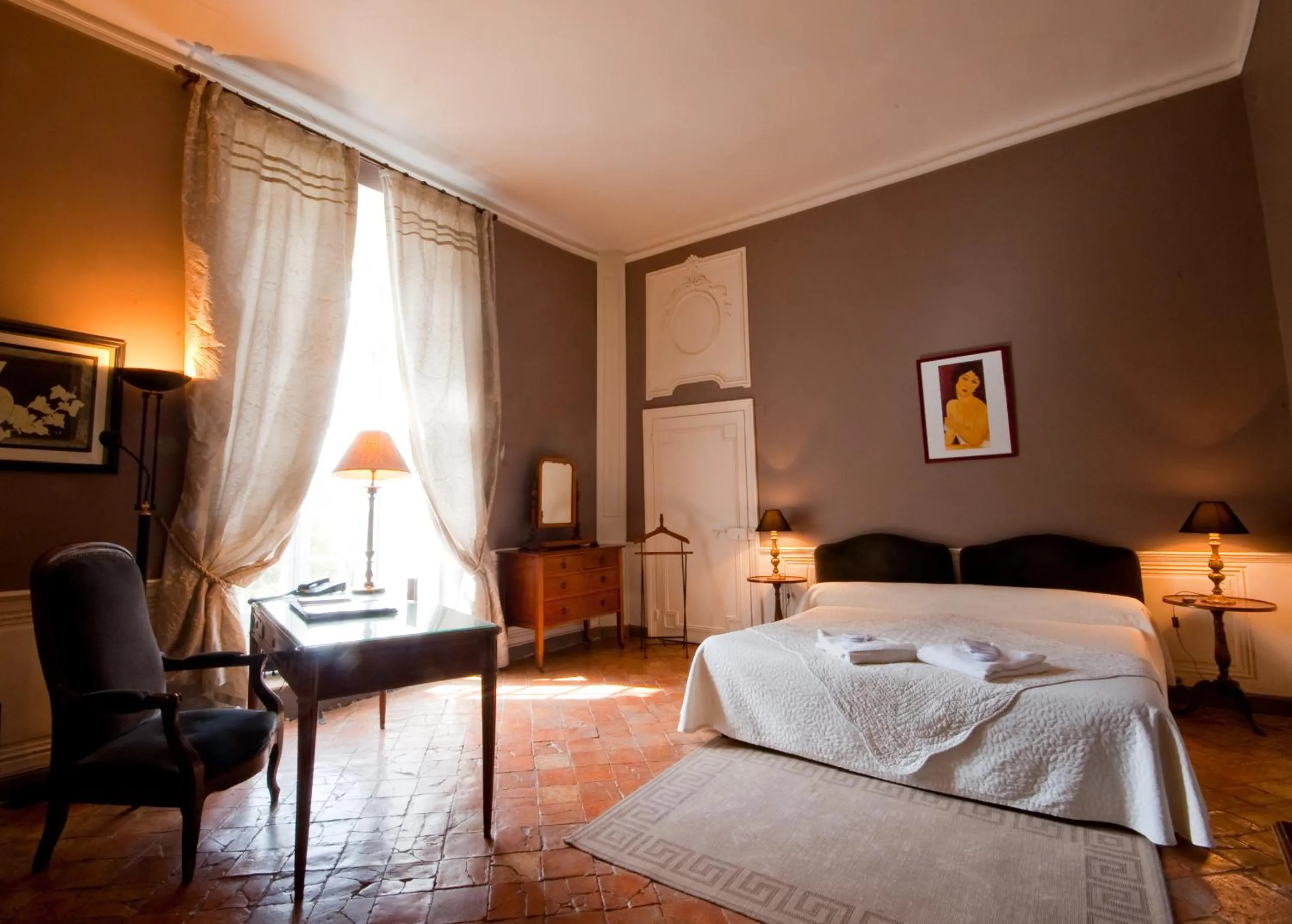 Bedroom, Bed in Château d'Arpaillargues - TERITORIA