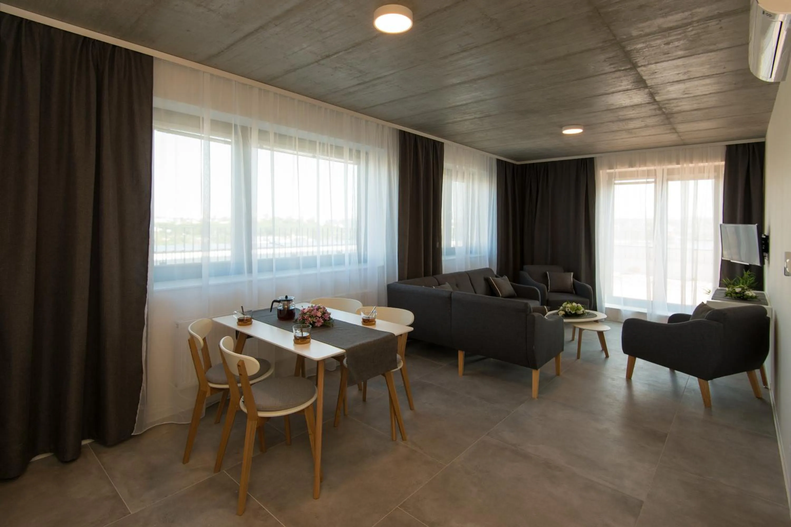 TV and multimedia in Residence Trafick