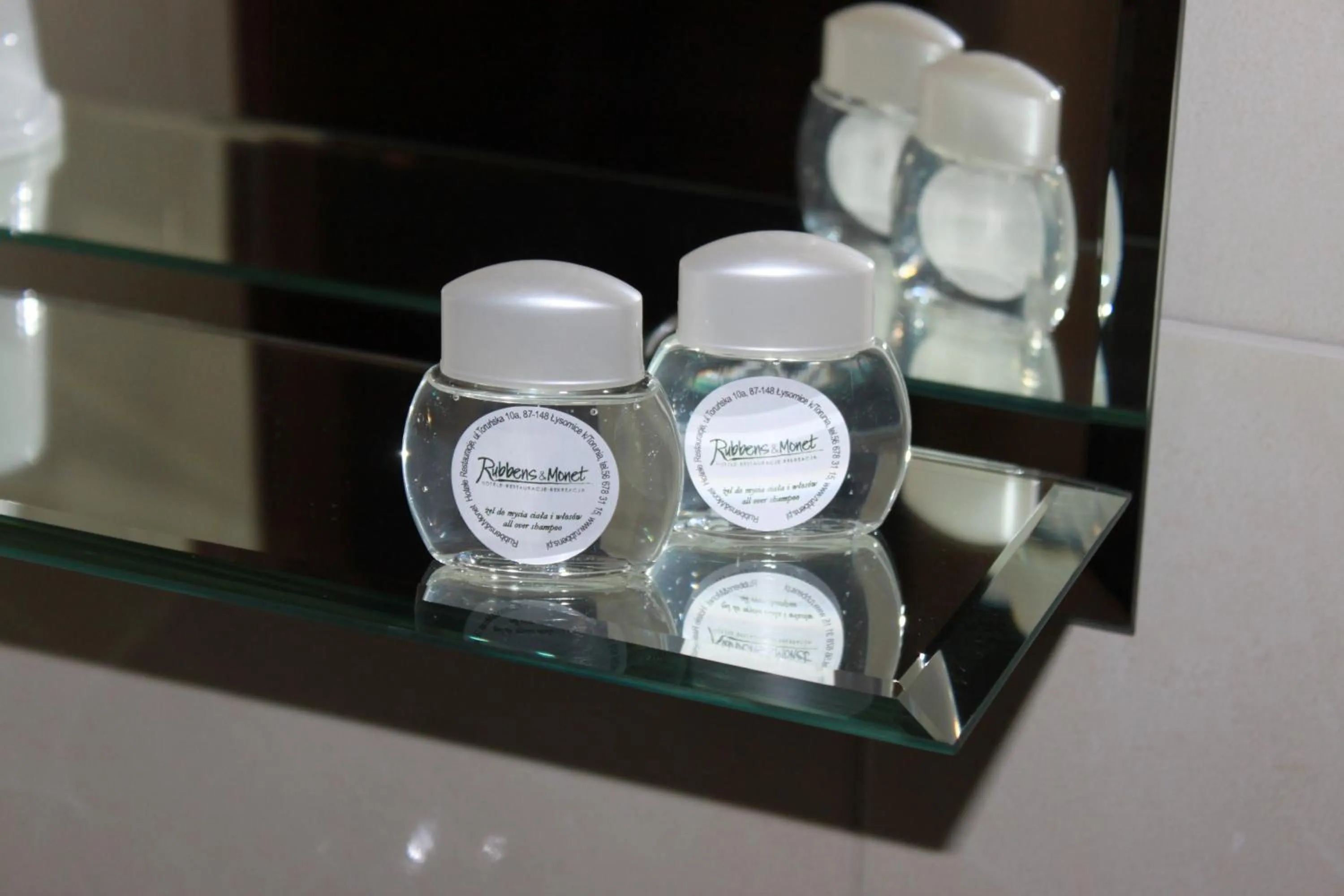 Bathroom in Hotel Monet & Rubbens