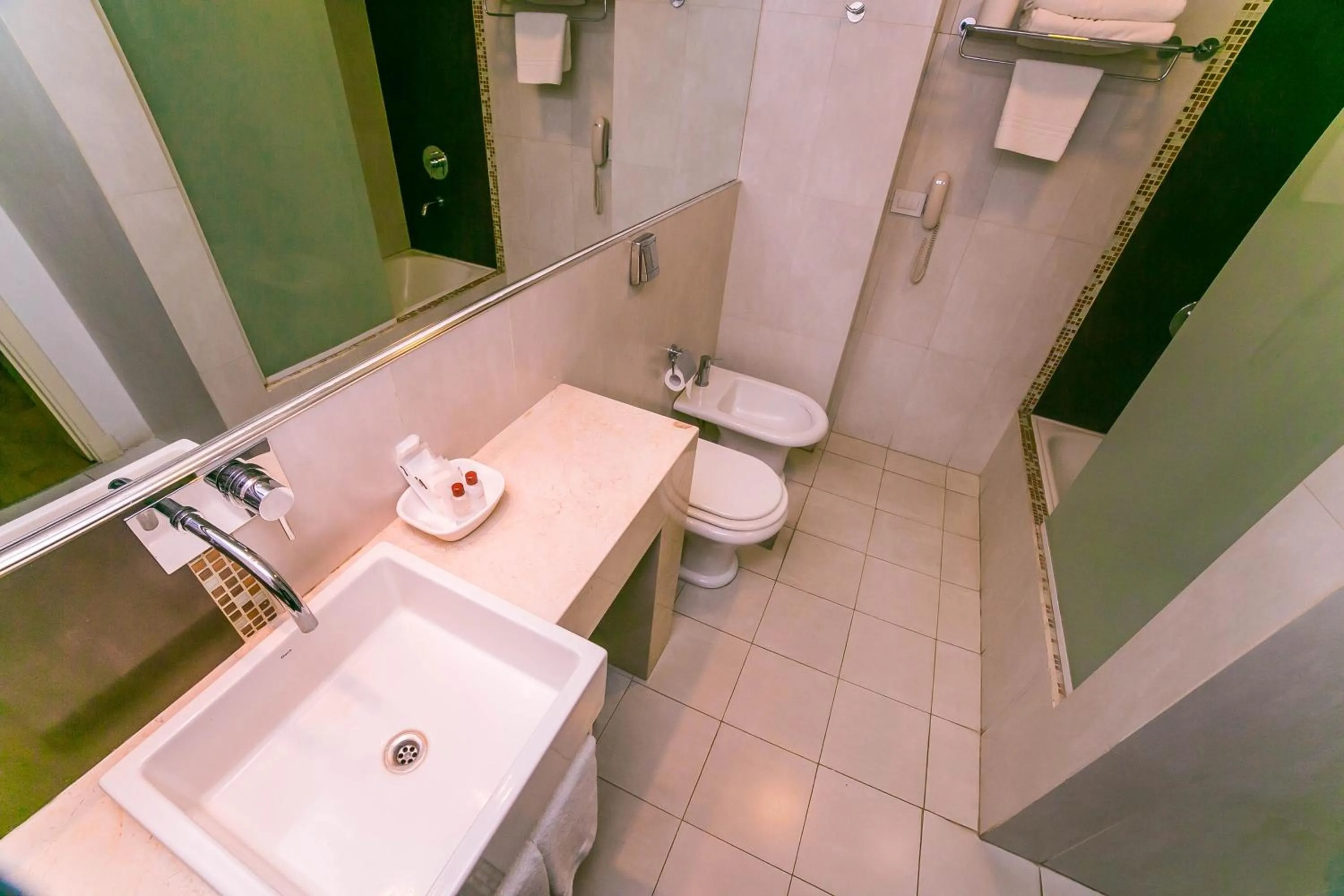 Toilet in Amérian Villa Maria