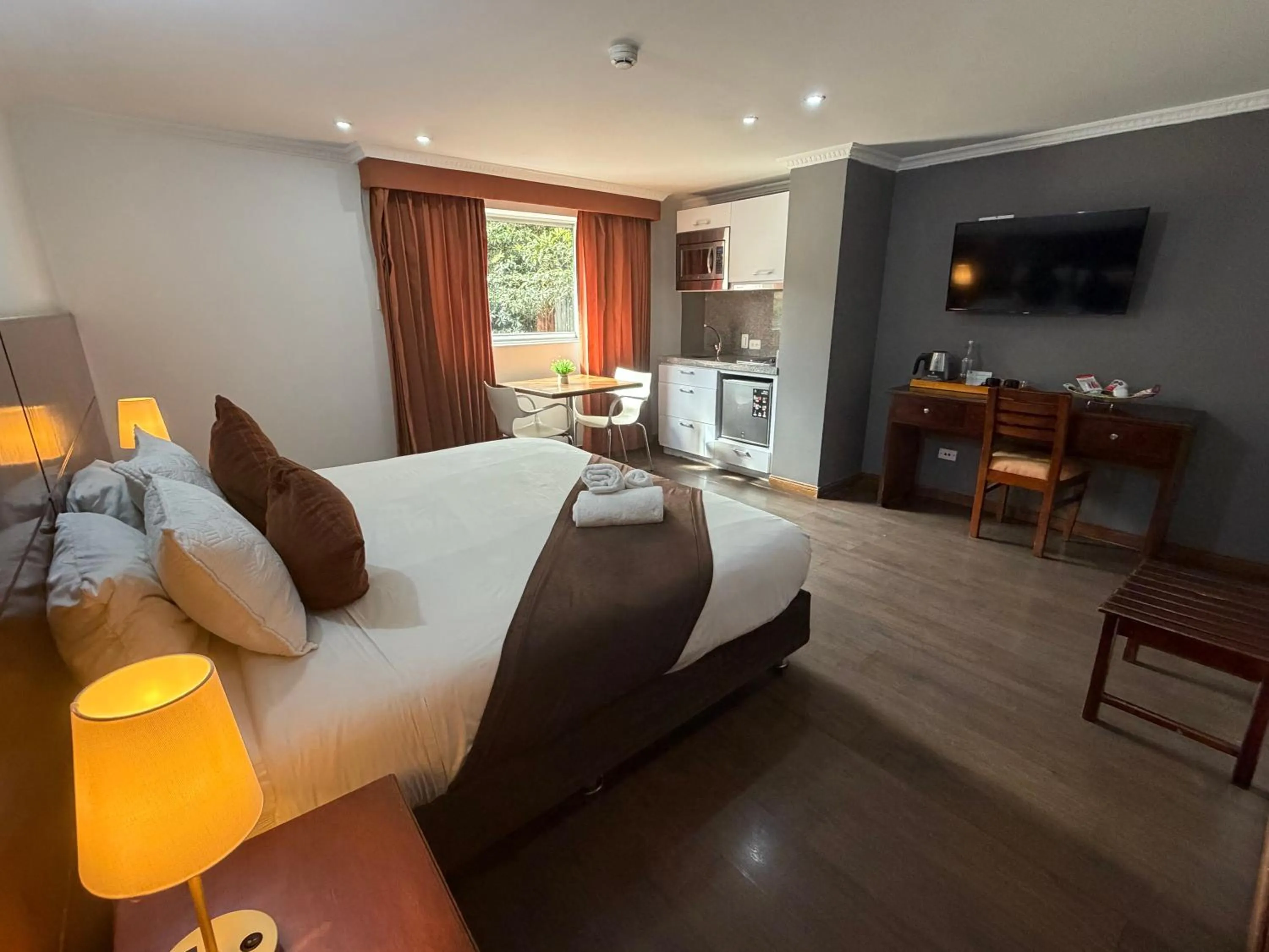 Bed in Blu Inn Hotel