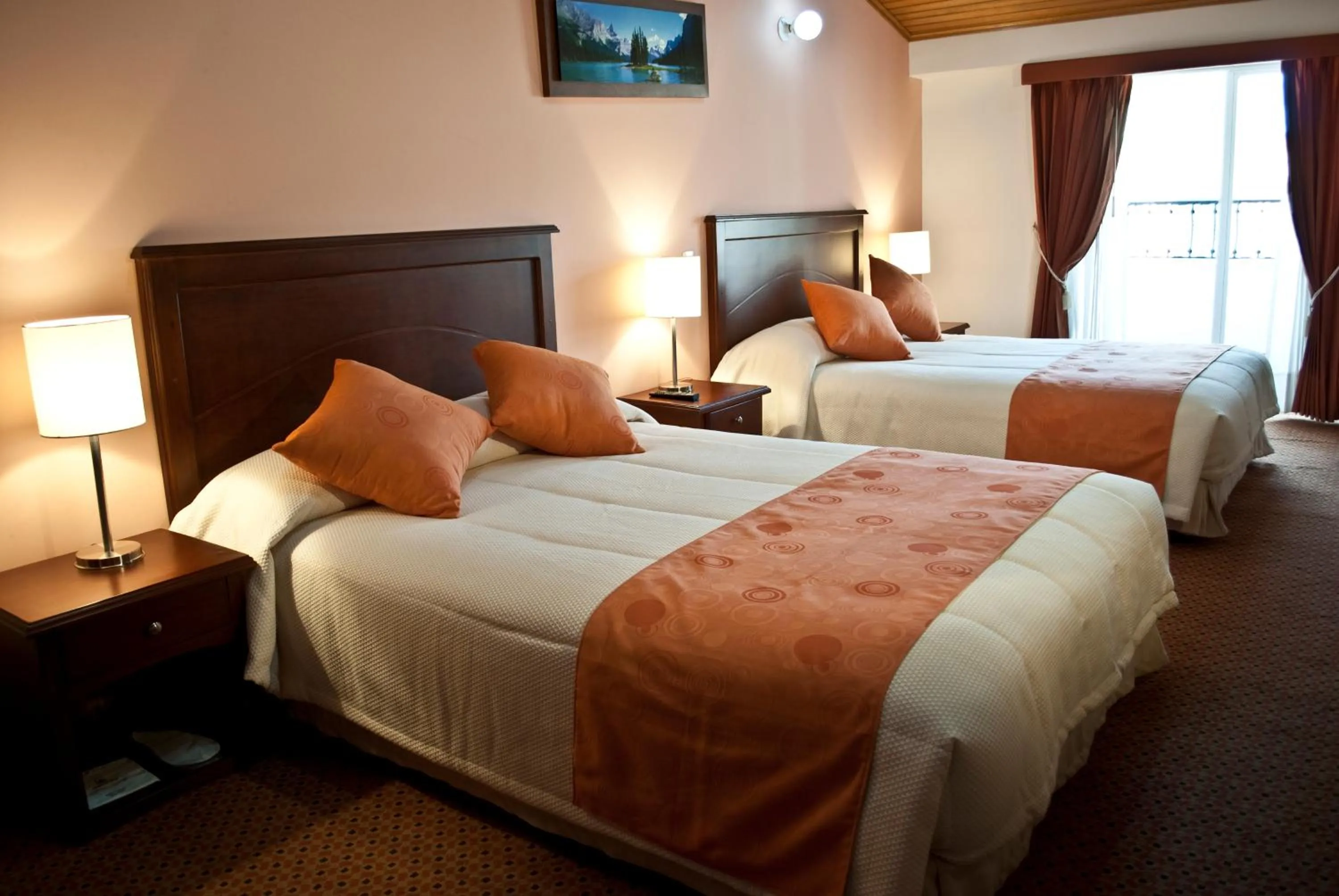 Bedroom, Bed in Blu Inn Hotel