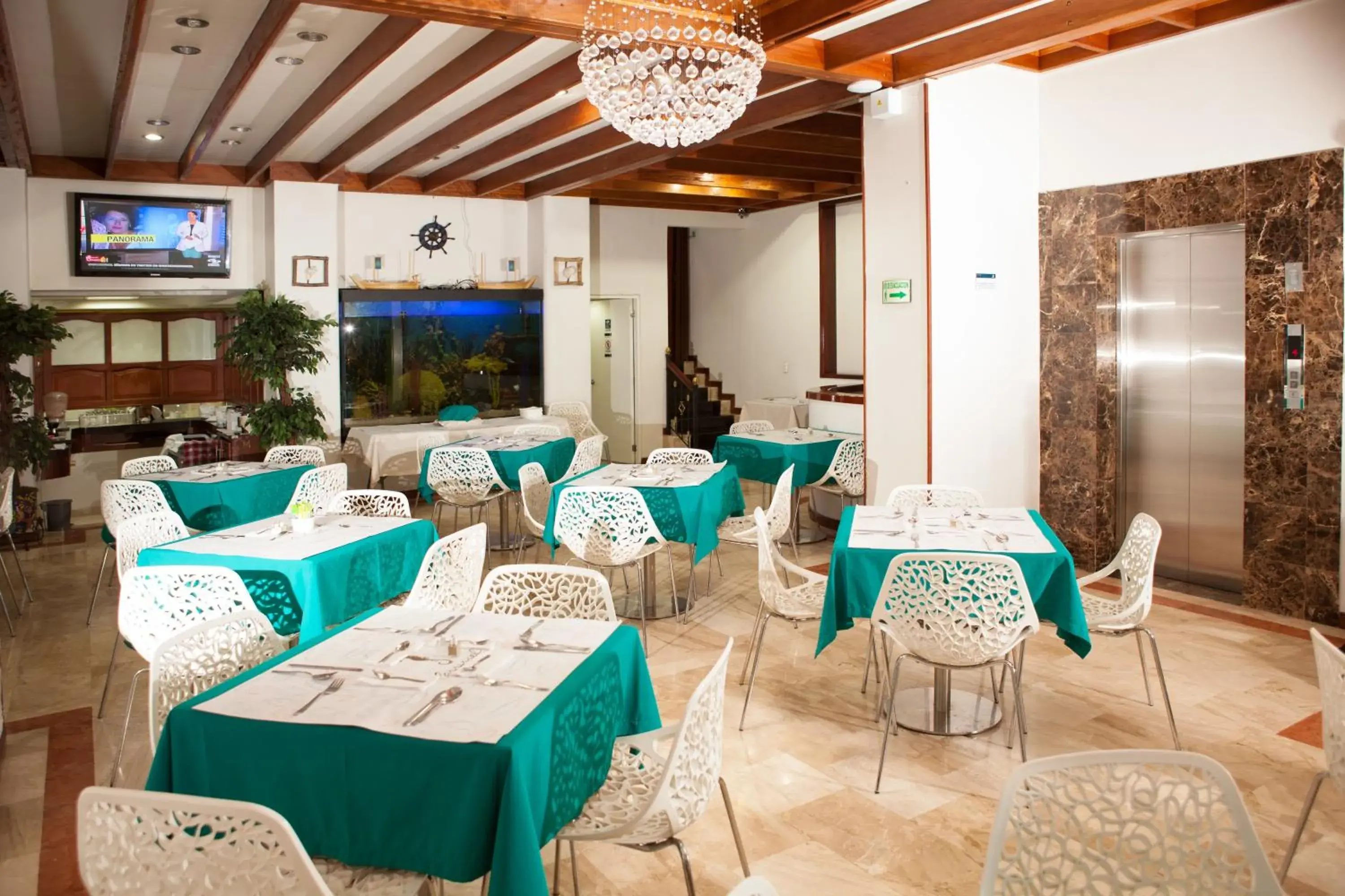 Restaurant/places to eat in Blu Inn Hotel Restaurant/places to eat in Blu Inn Hotel