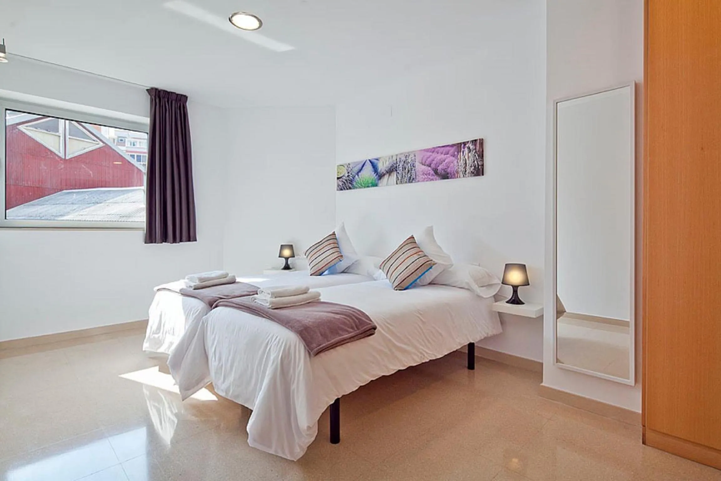 Bed in Charmsuites Paralel