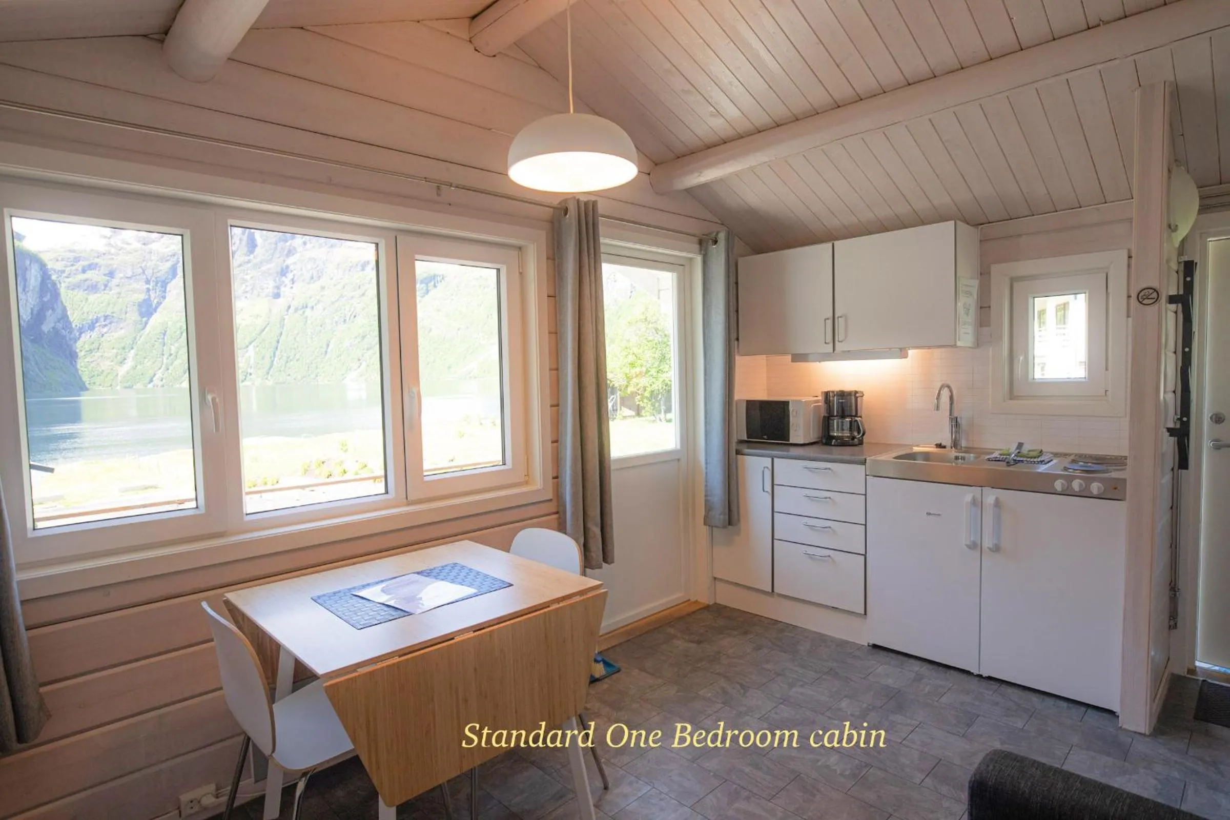 Living room in Geirangerfjorden Feriesenter