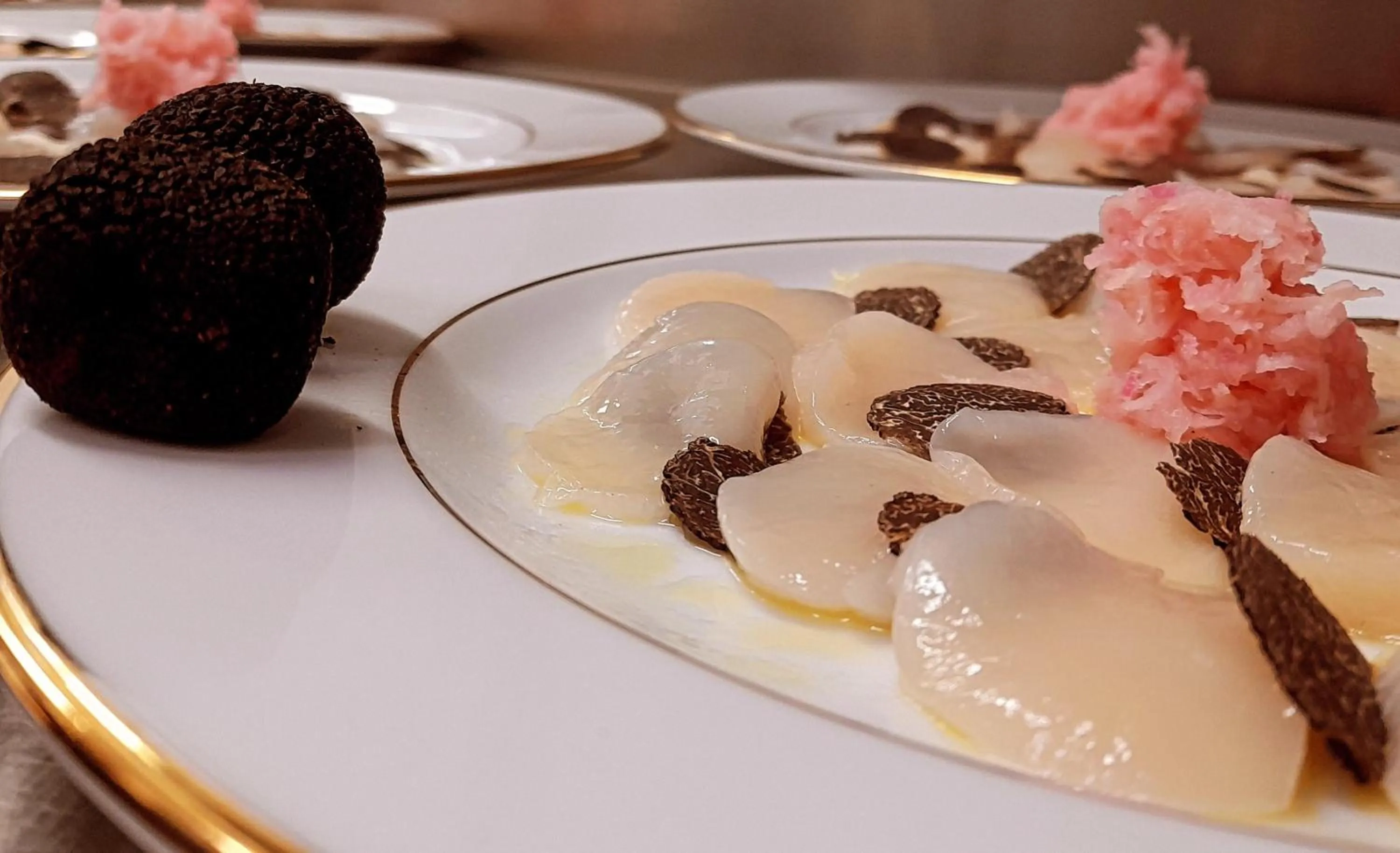 Restaurant/places to eat in Logis Hôtel Auberge du Cheval Blanc