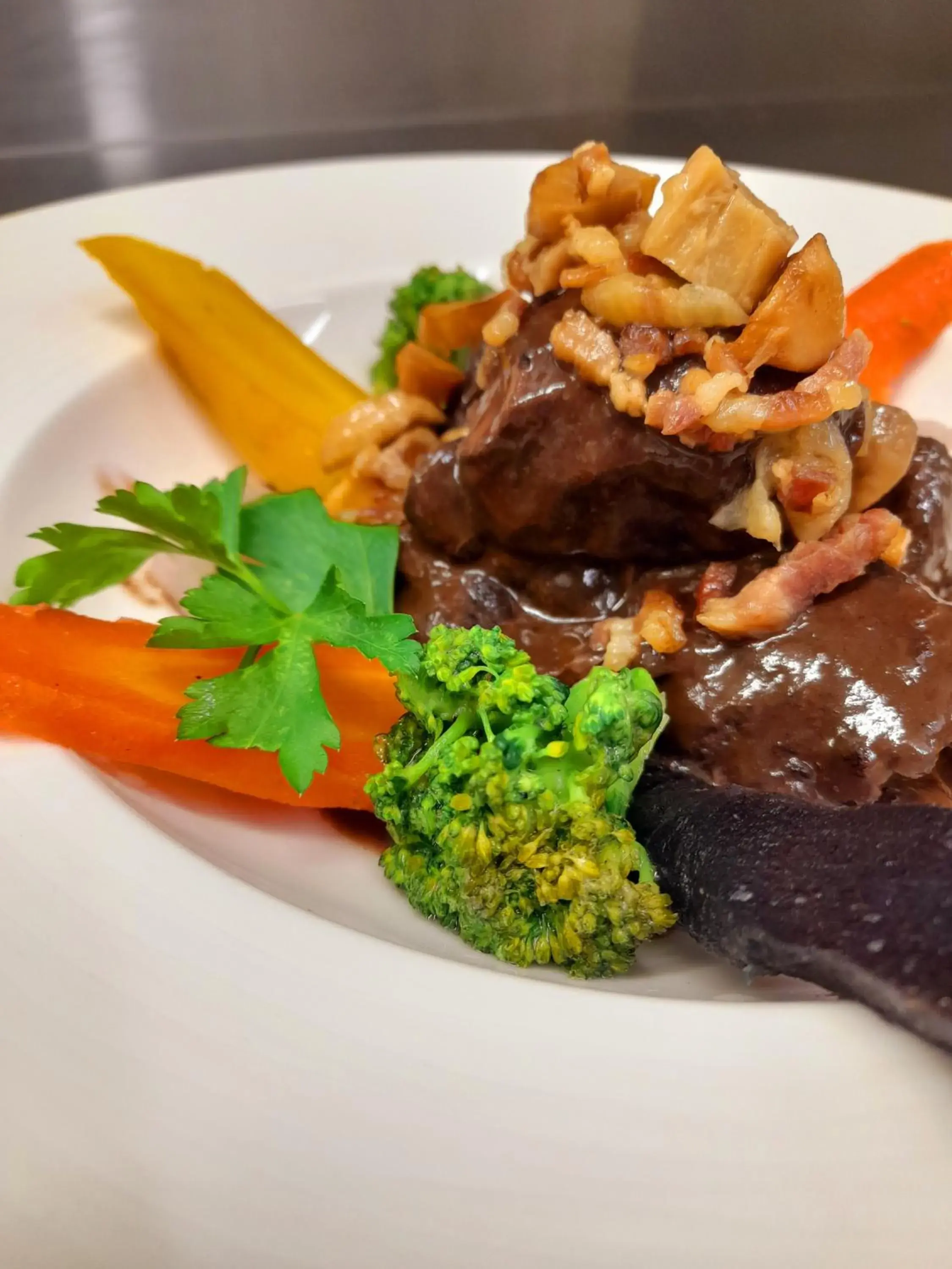 Restaurant/places to eat in Logis Hôtel Auberge du Cheval Blanc Restaurant/places to eat in Logis Hôtel Auberge du Cheval Blanc