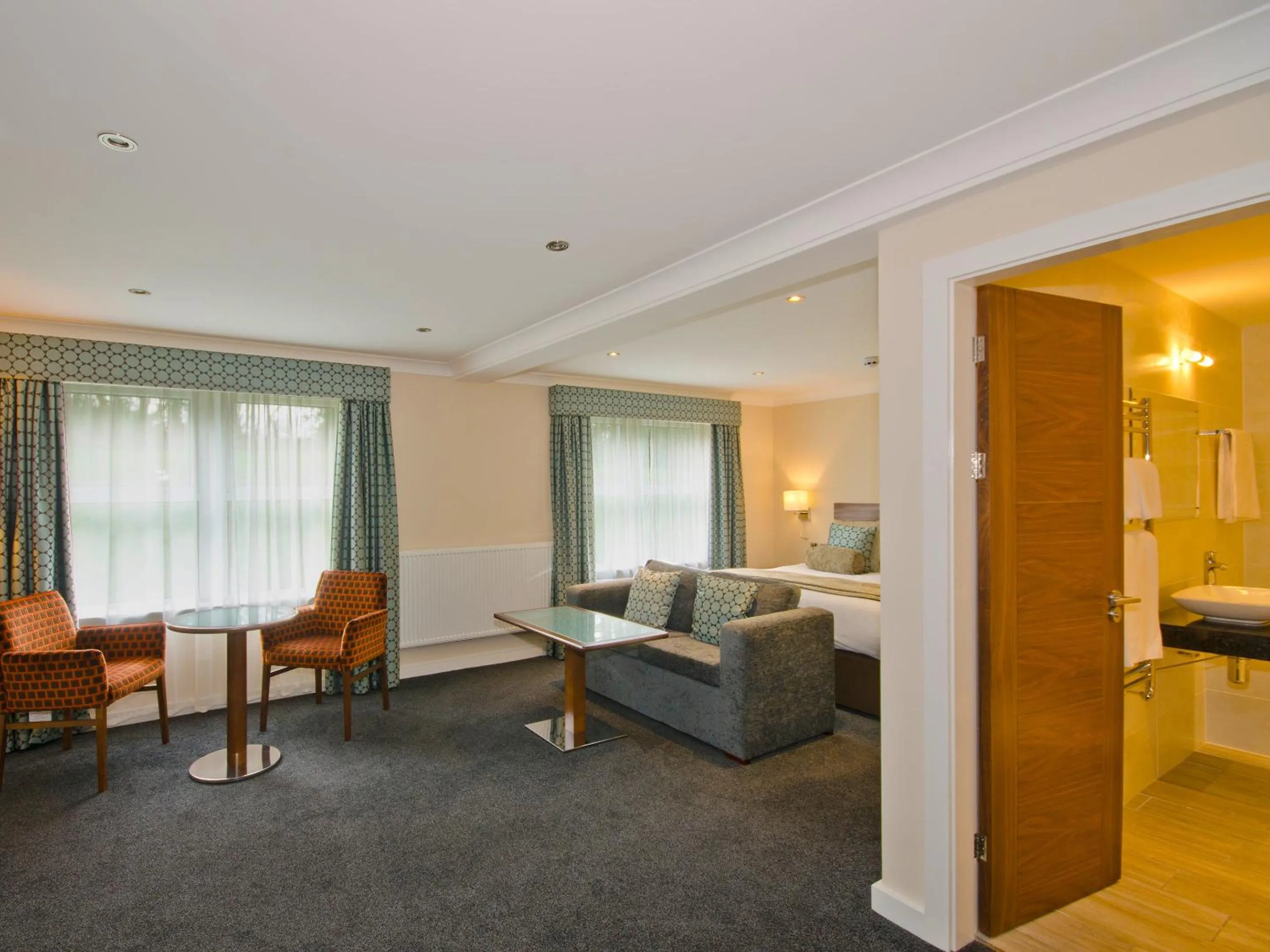 Photo of the whole room, Bed in The Kinmel & Kinspa