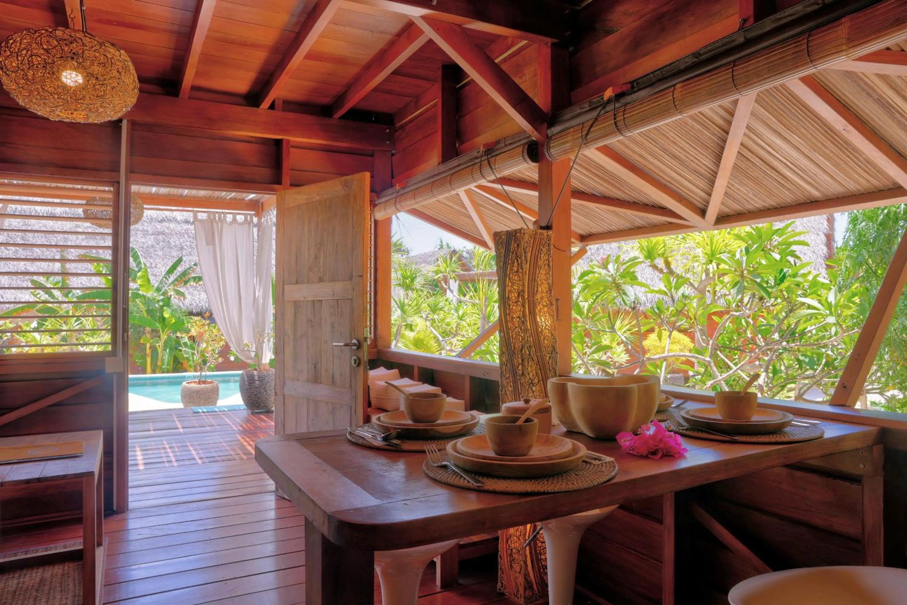 Dinner in Loedi Bungalows Rote