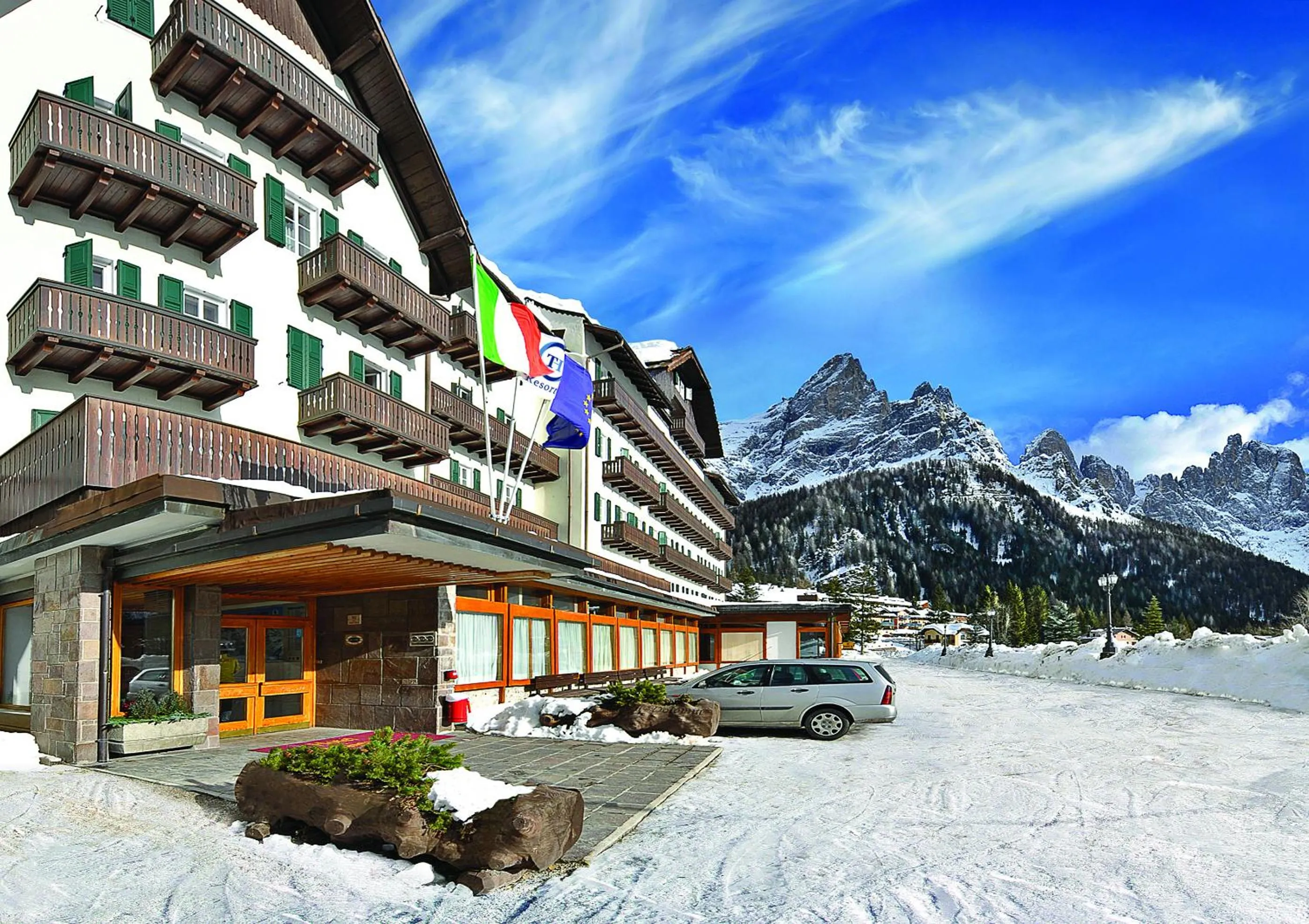 Facade/entrance in TH San Martino - Majestic Dolomiti Hotel