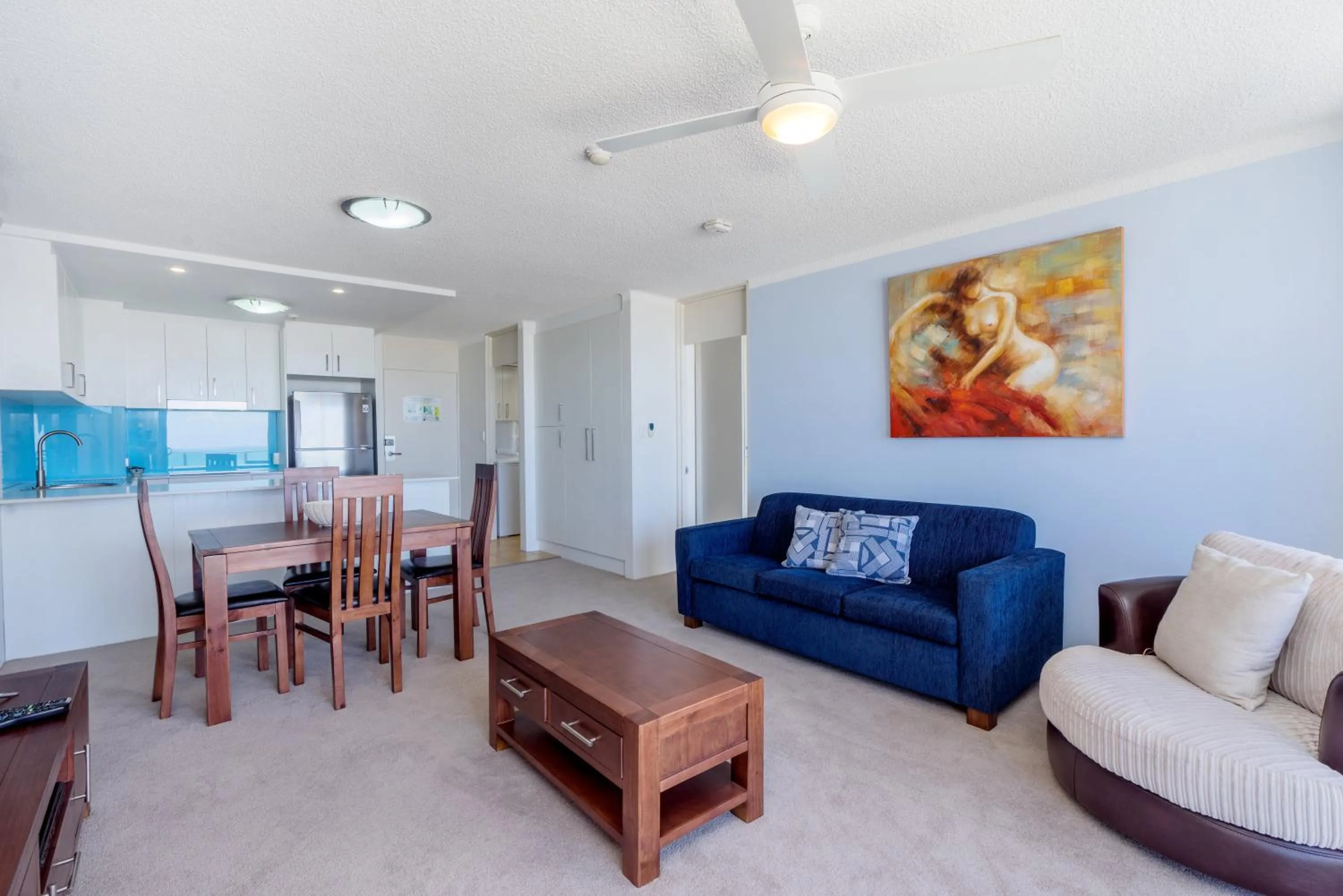 Kitchen or kitchenette in One The Esplanade Apartments on Surfers Paradise