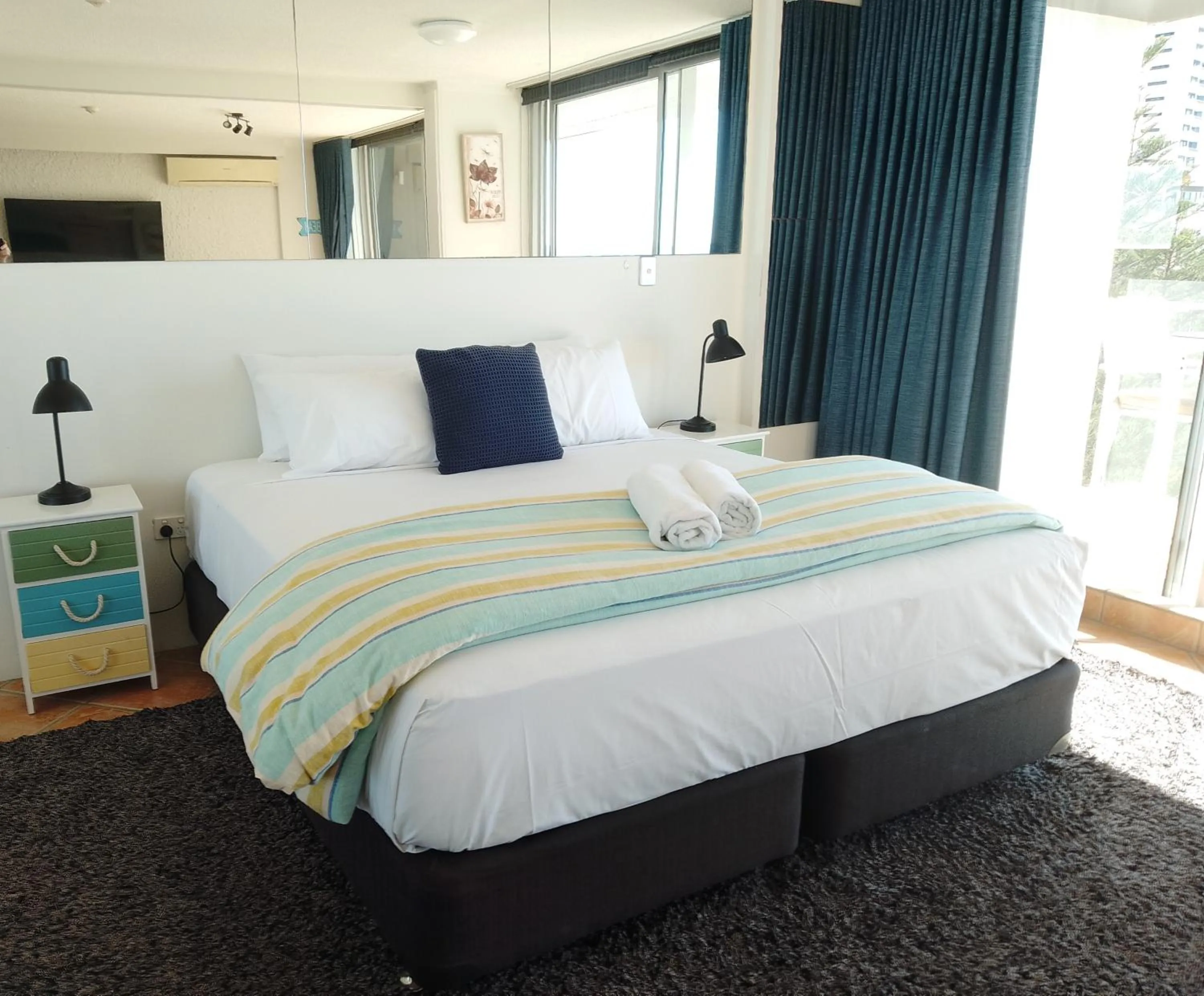 Bed in One The Esplanade Apartments on Surfers Paradise