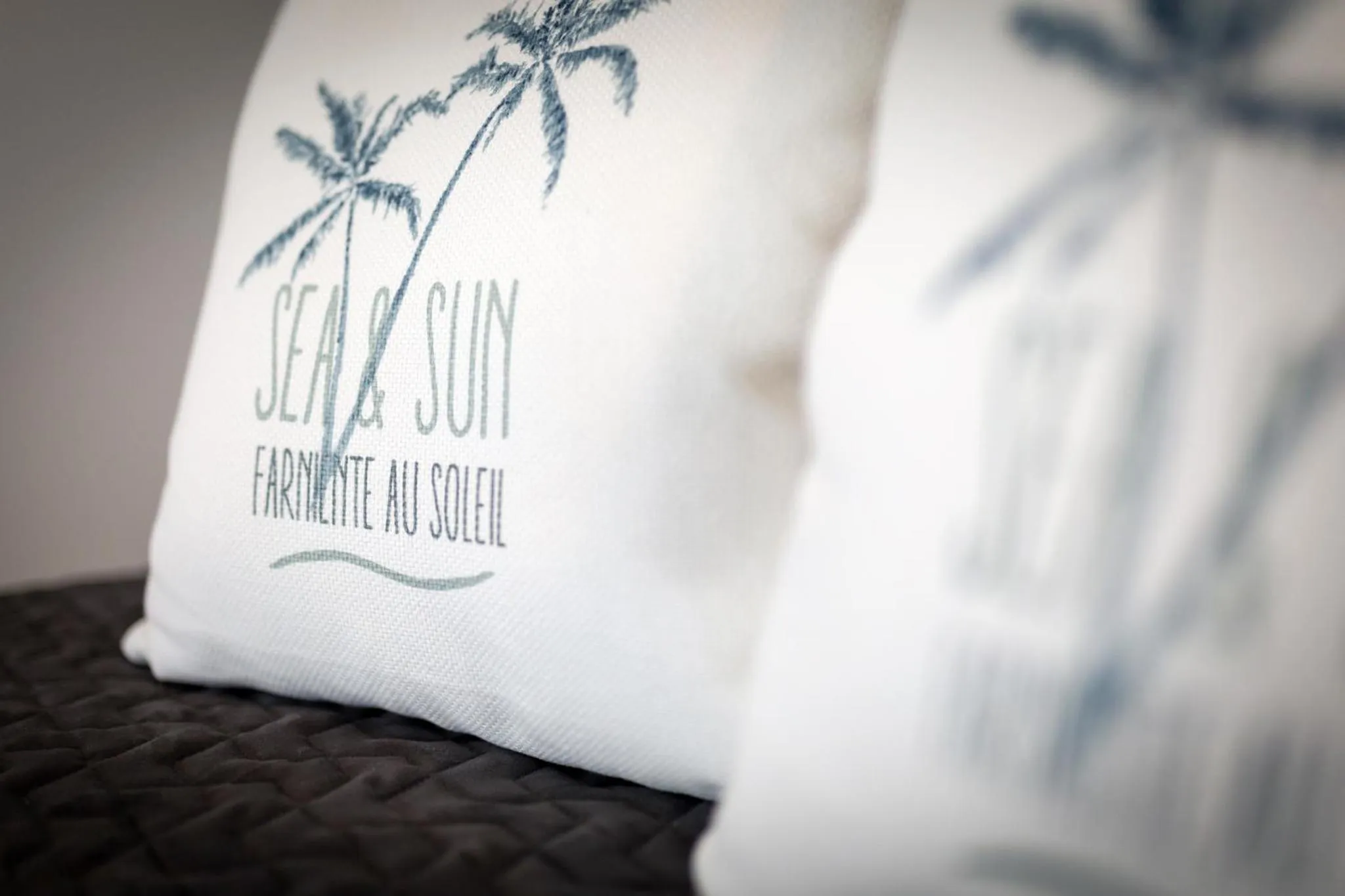 Decorative detail in Salsedine Sea View