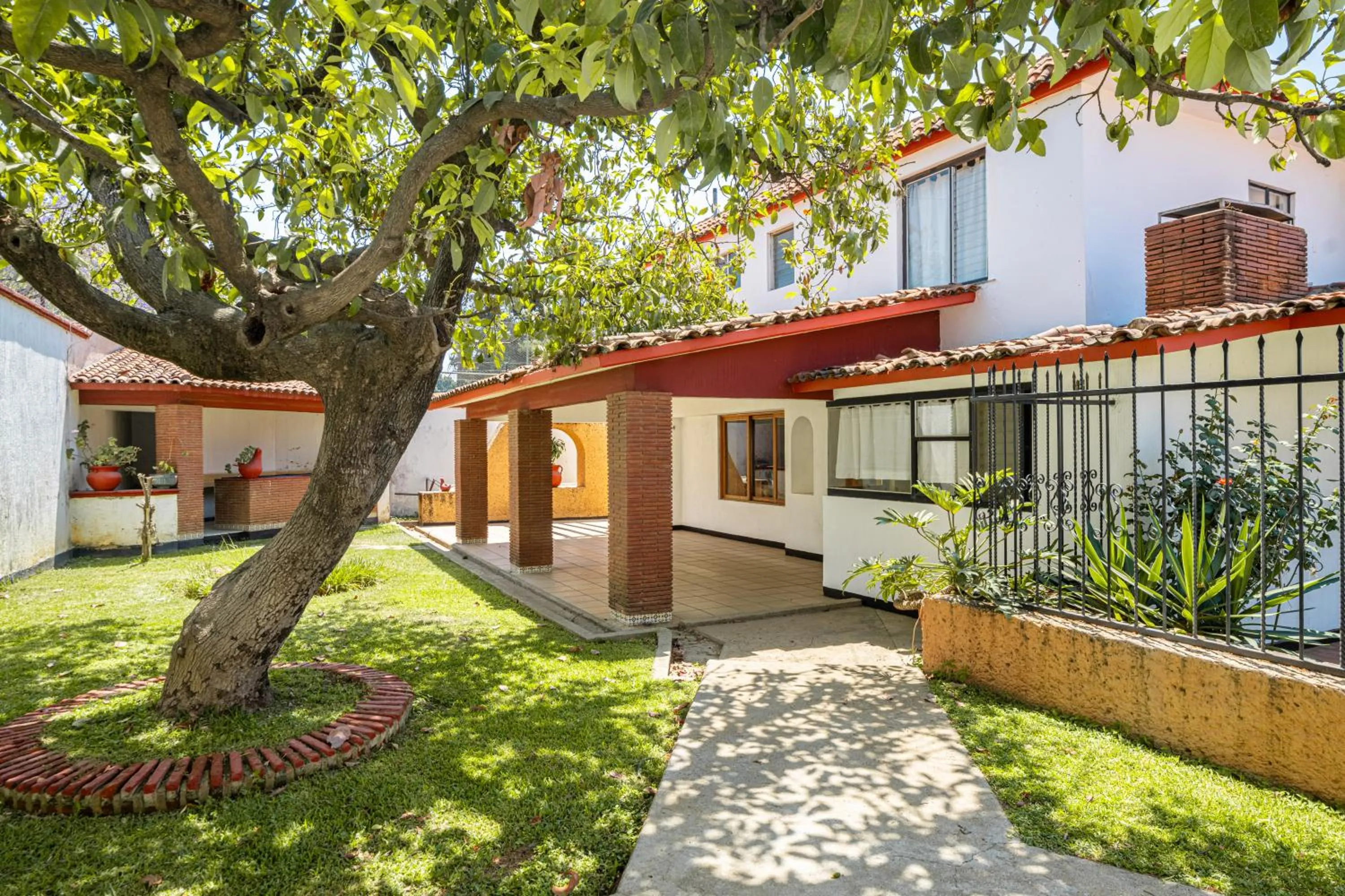 Villas del Sol Hotel & Bungalows