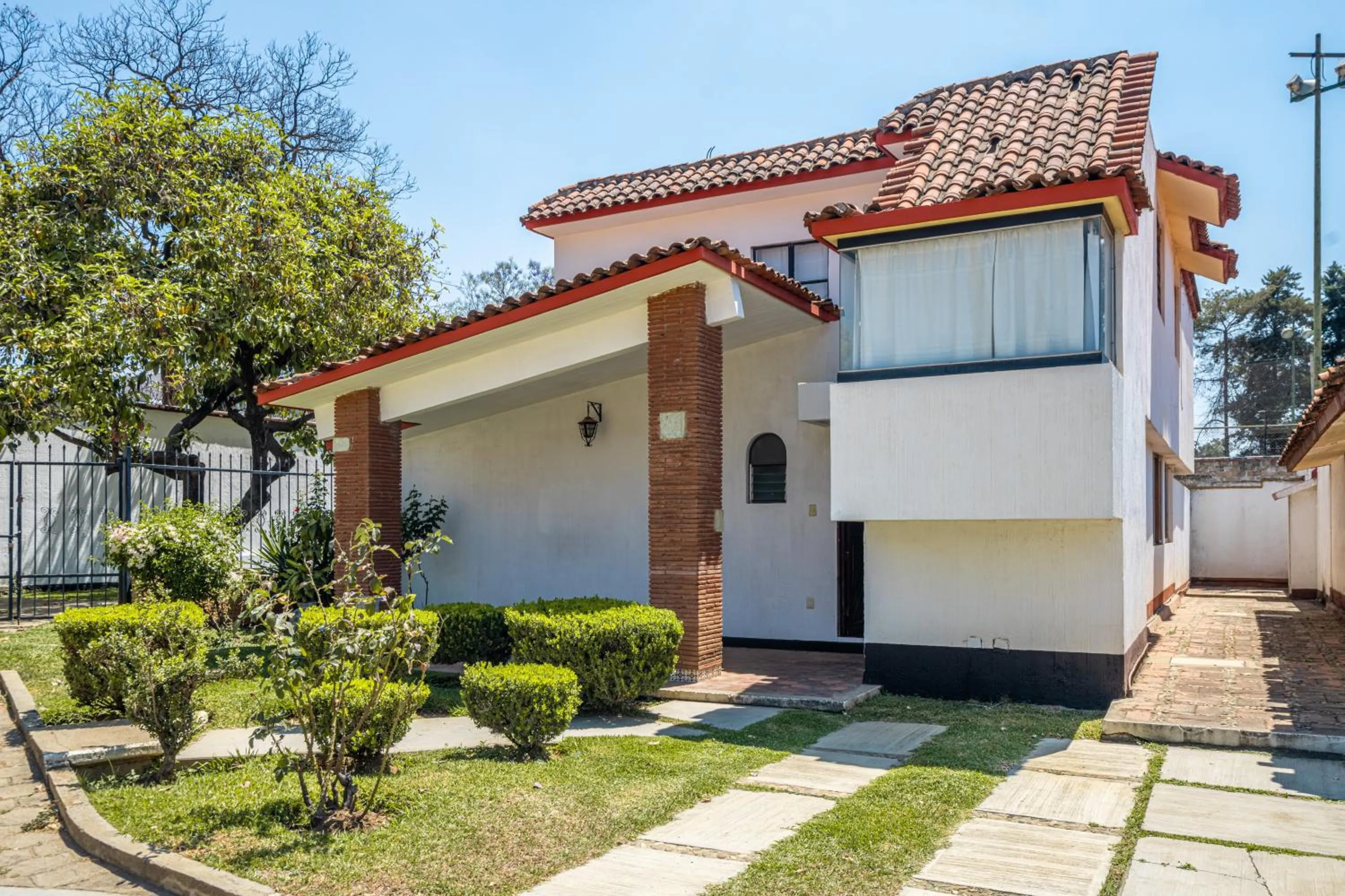 Villas del Sol Hotel & Bungalows