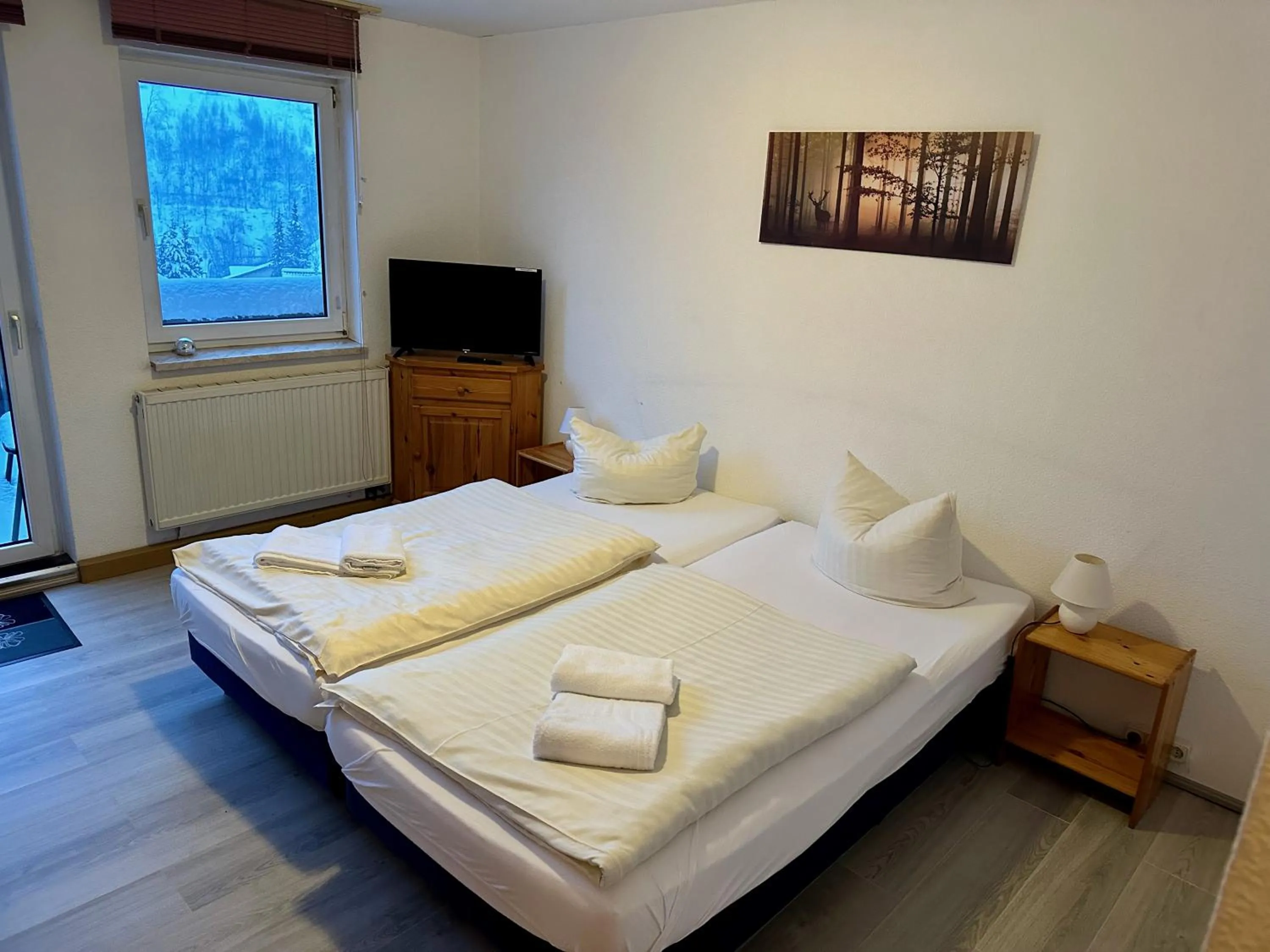 Bed in Pension Raststüb'l