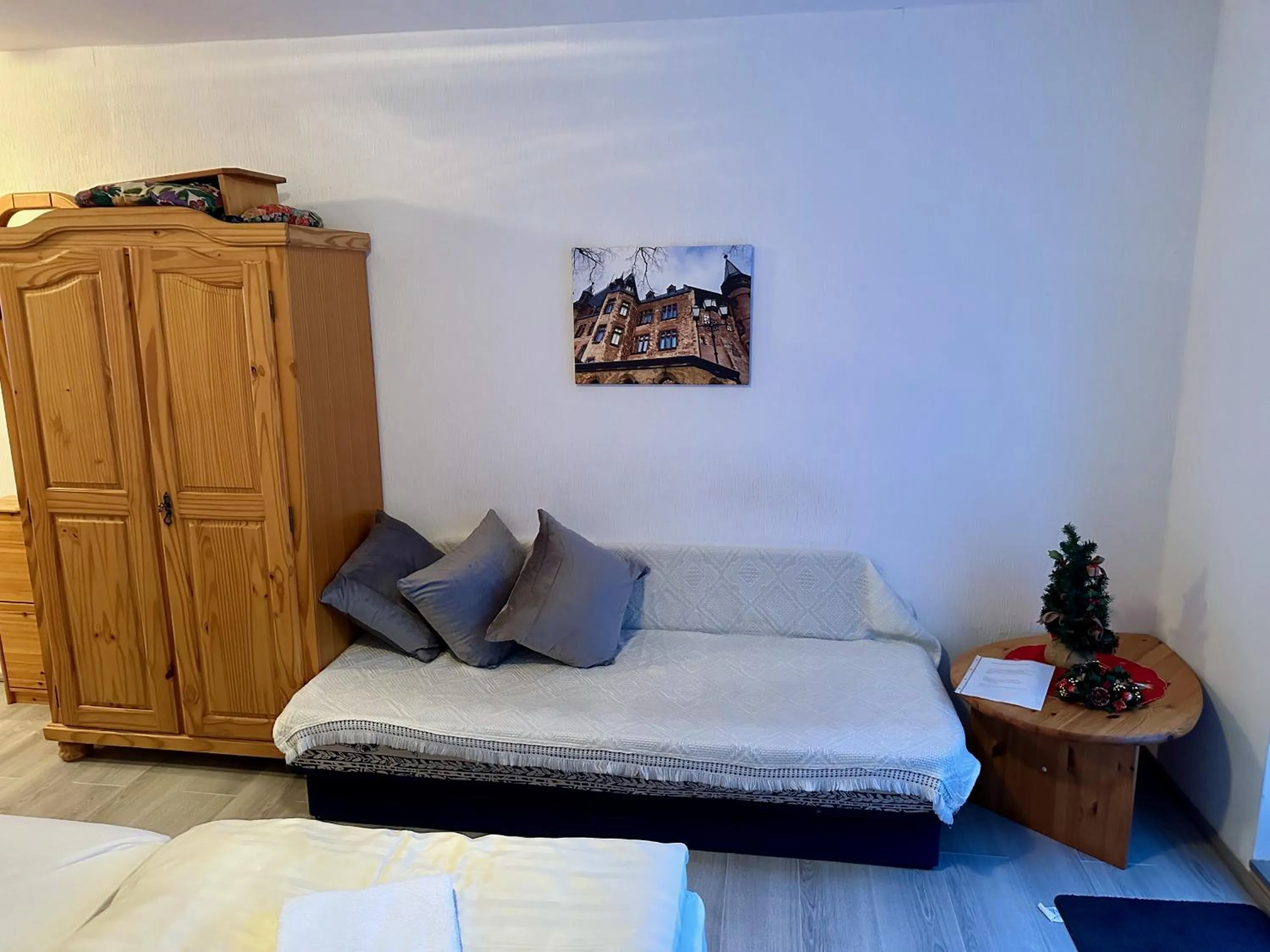 Bed in Pension Raststüb'l