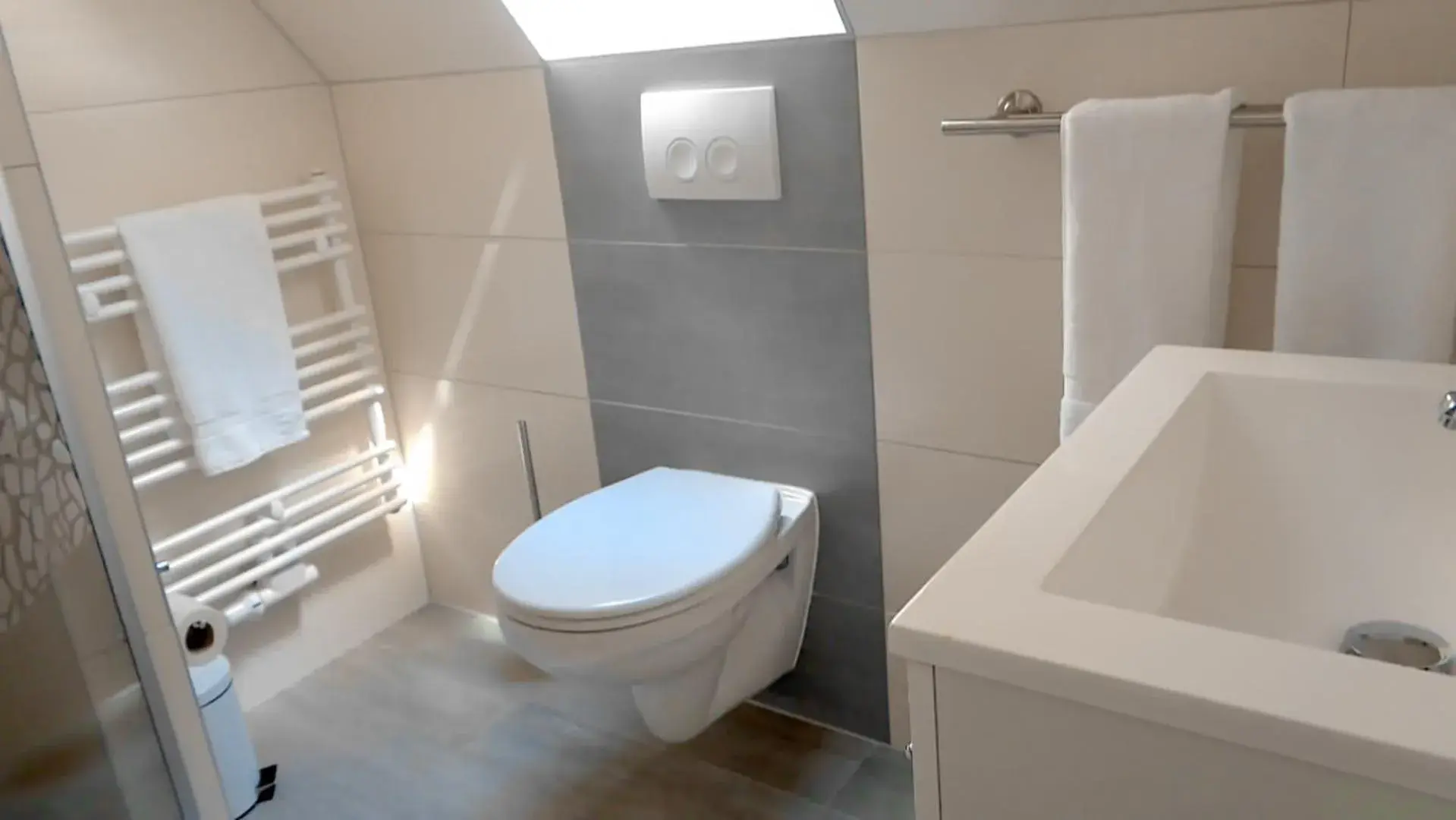 Double Room with Private Bathroom in Hotel Stadt Soltau Double Room with Private Bathroom in Hotel Stadt Soltau