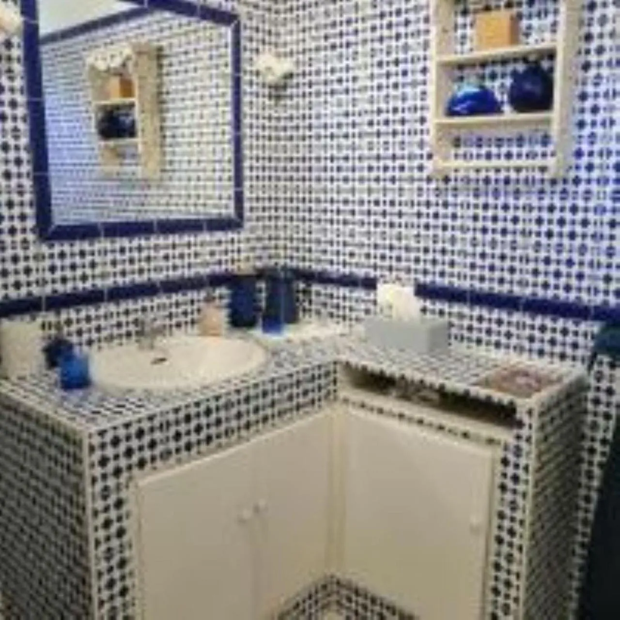 Bathroom in Les Tournesols